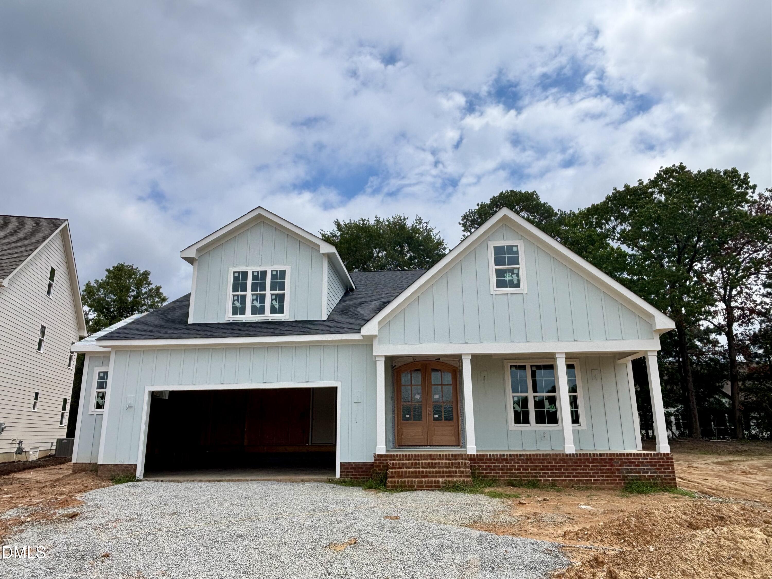 2328 Hilltop Bluffs Court Property Photo 1