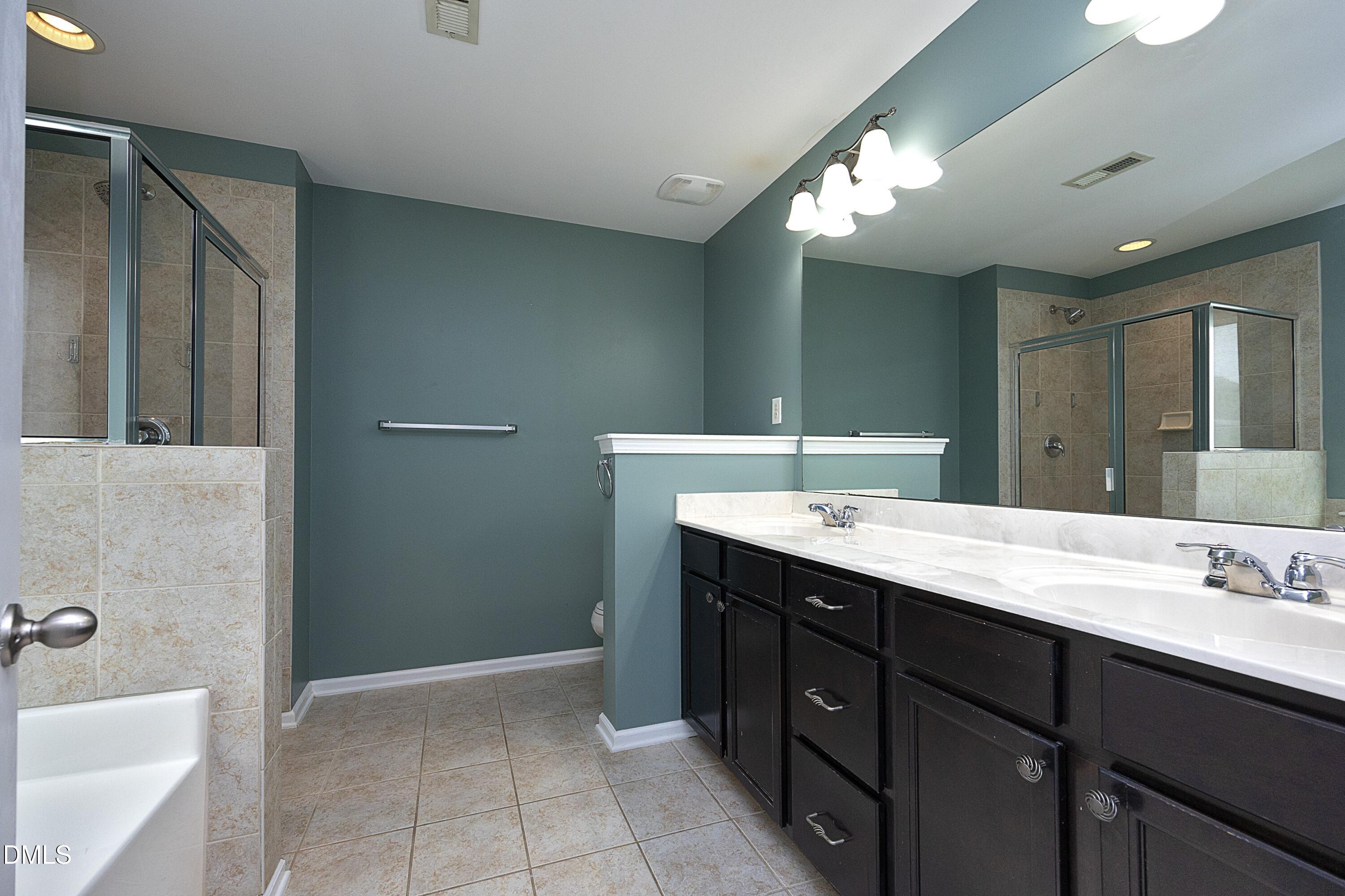 2072 Jersey City Place Property Photo 20