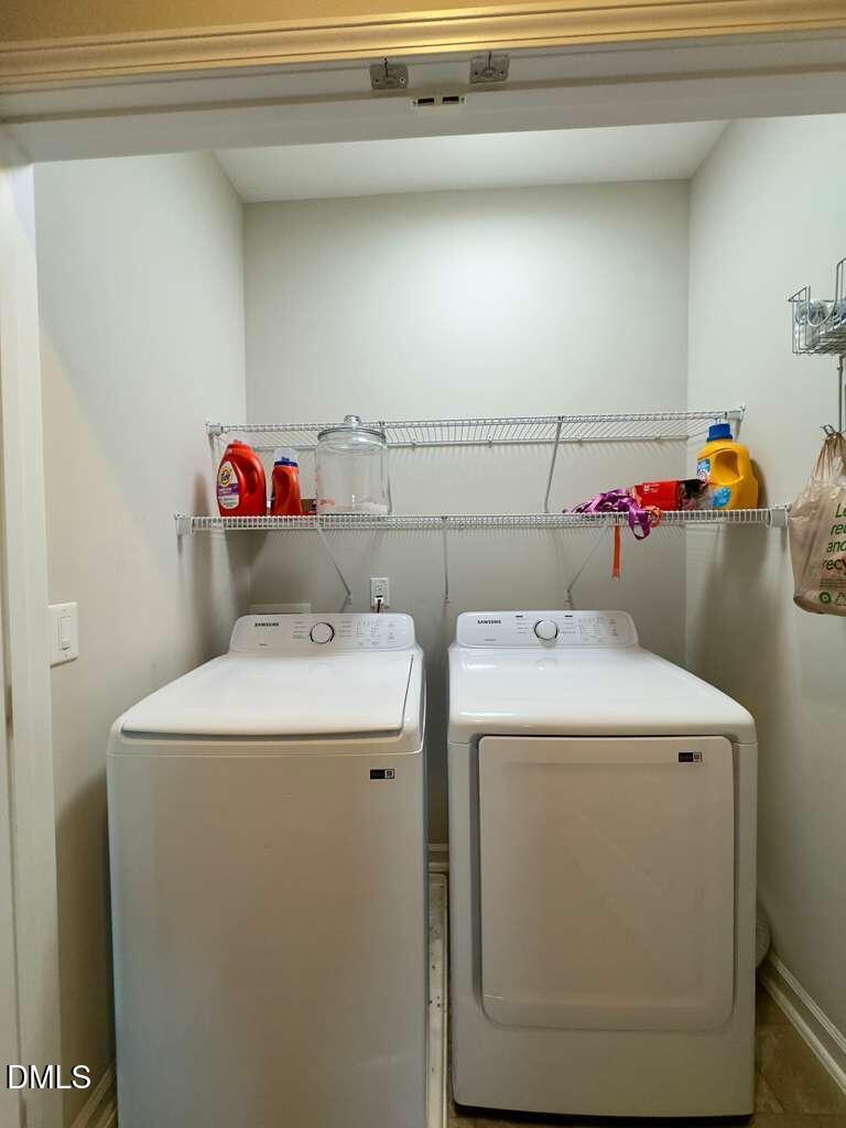 2223 Chattering Lory Lane Property Photo 45