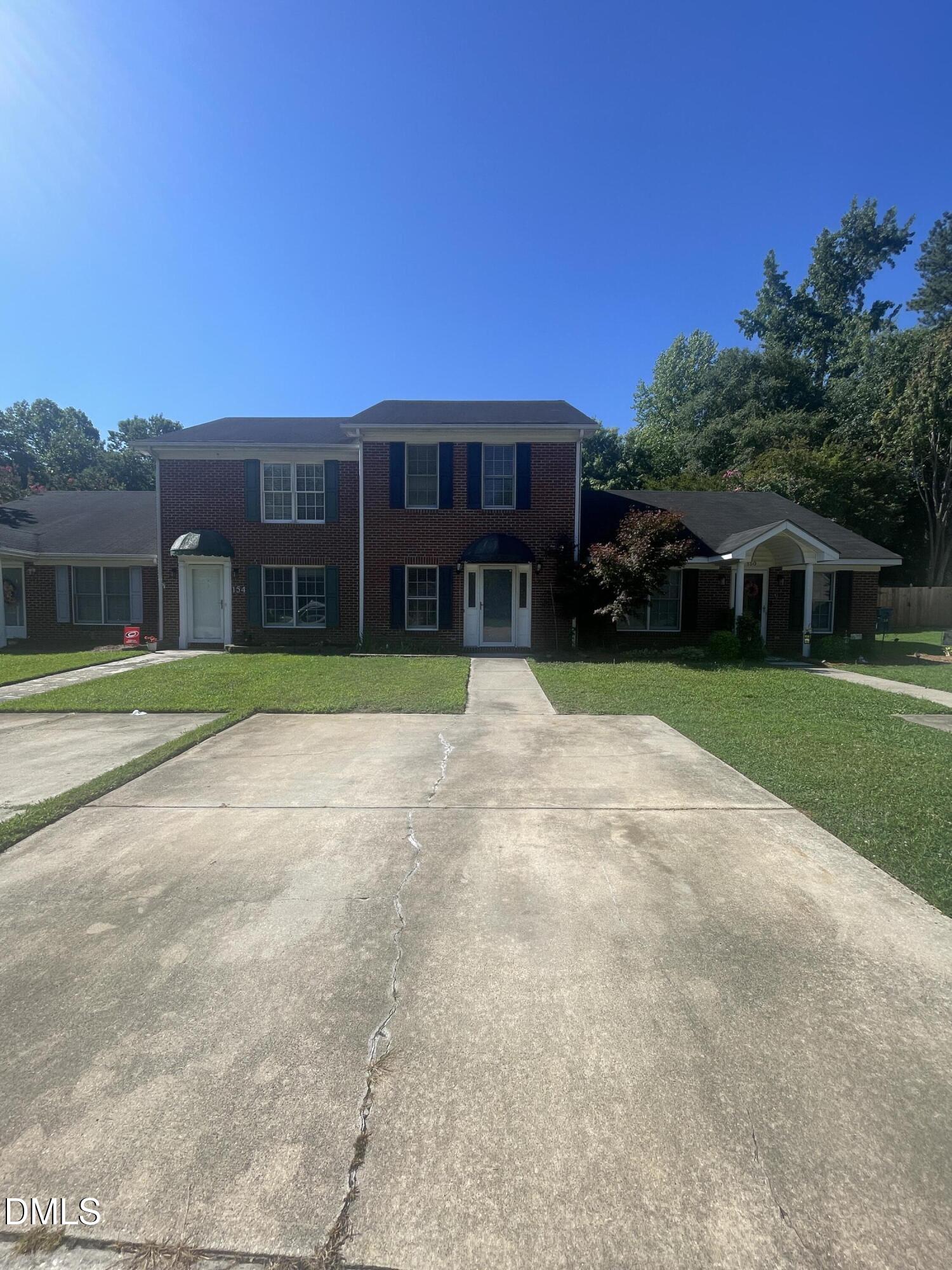 152 Rollingwood Drive Property Photo 2
