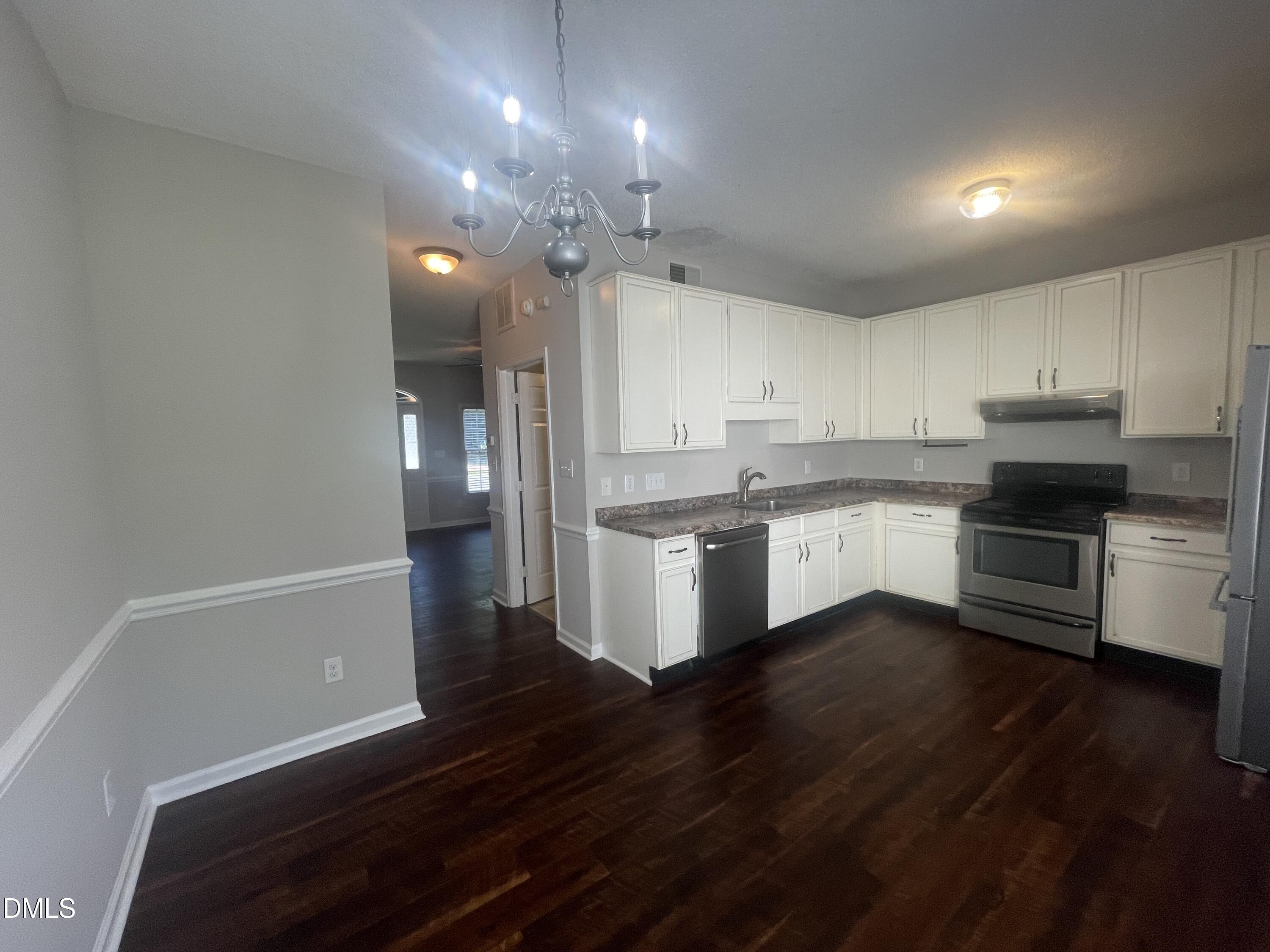 152 Rollingwood Drive Property Photo 7