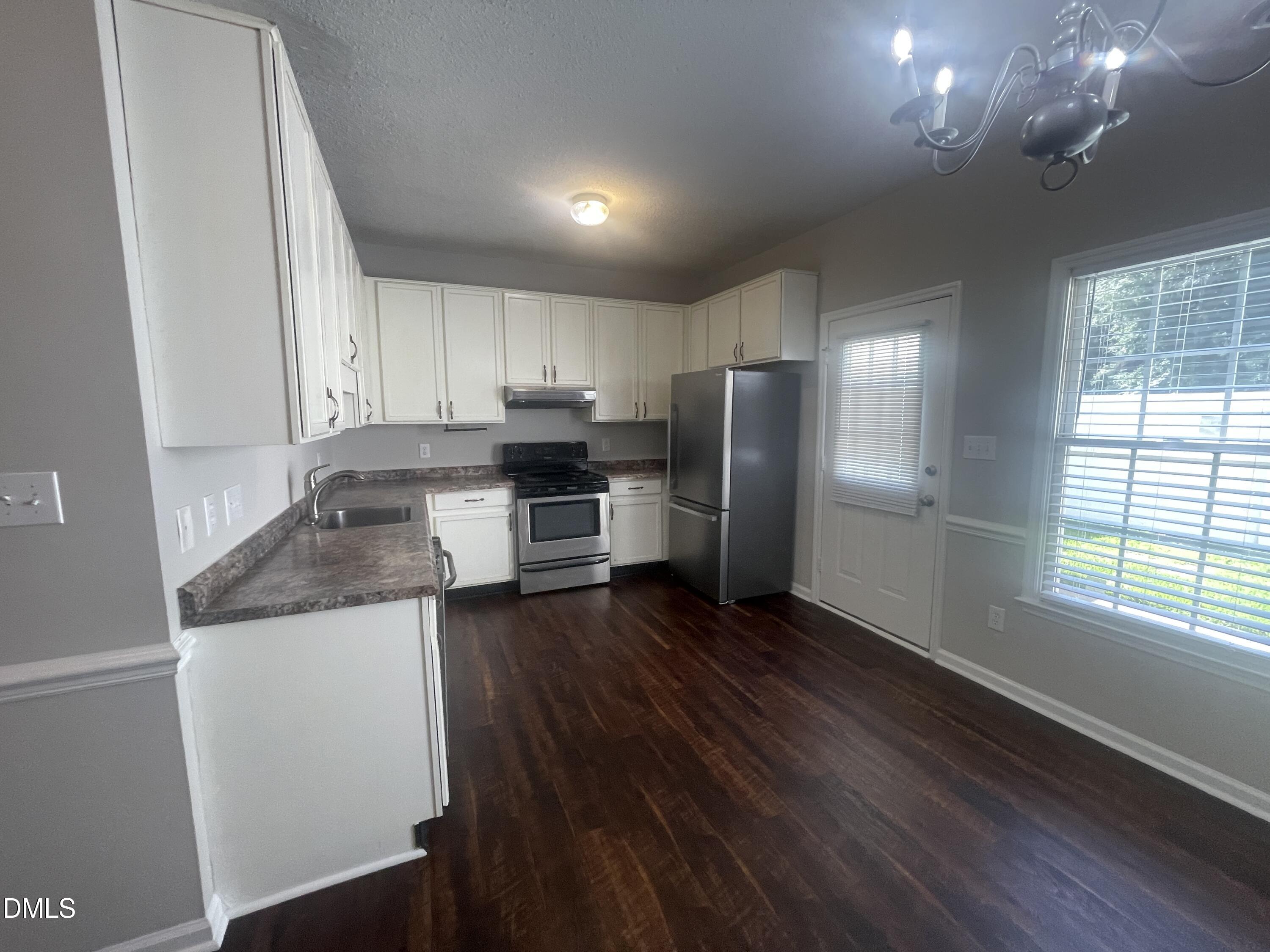 152 Rollingwood Drive Property Photo 9