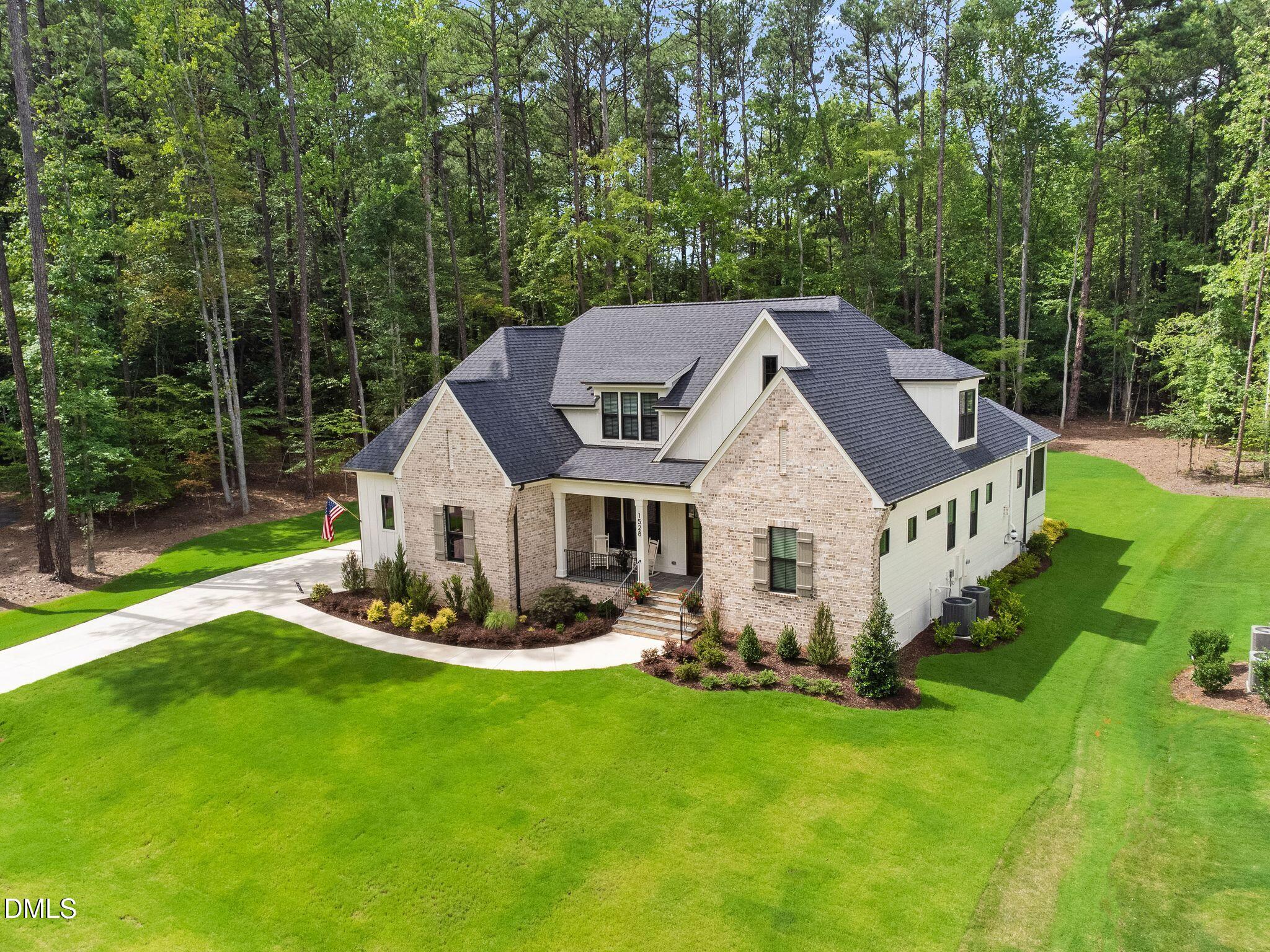 1528 Lake Adventure Court Property Photo 5