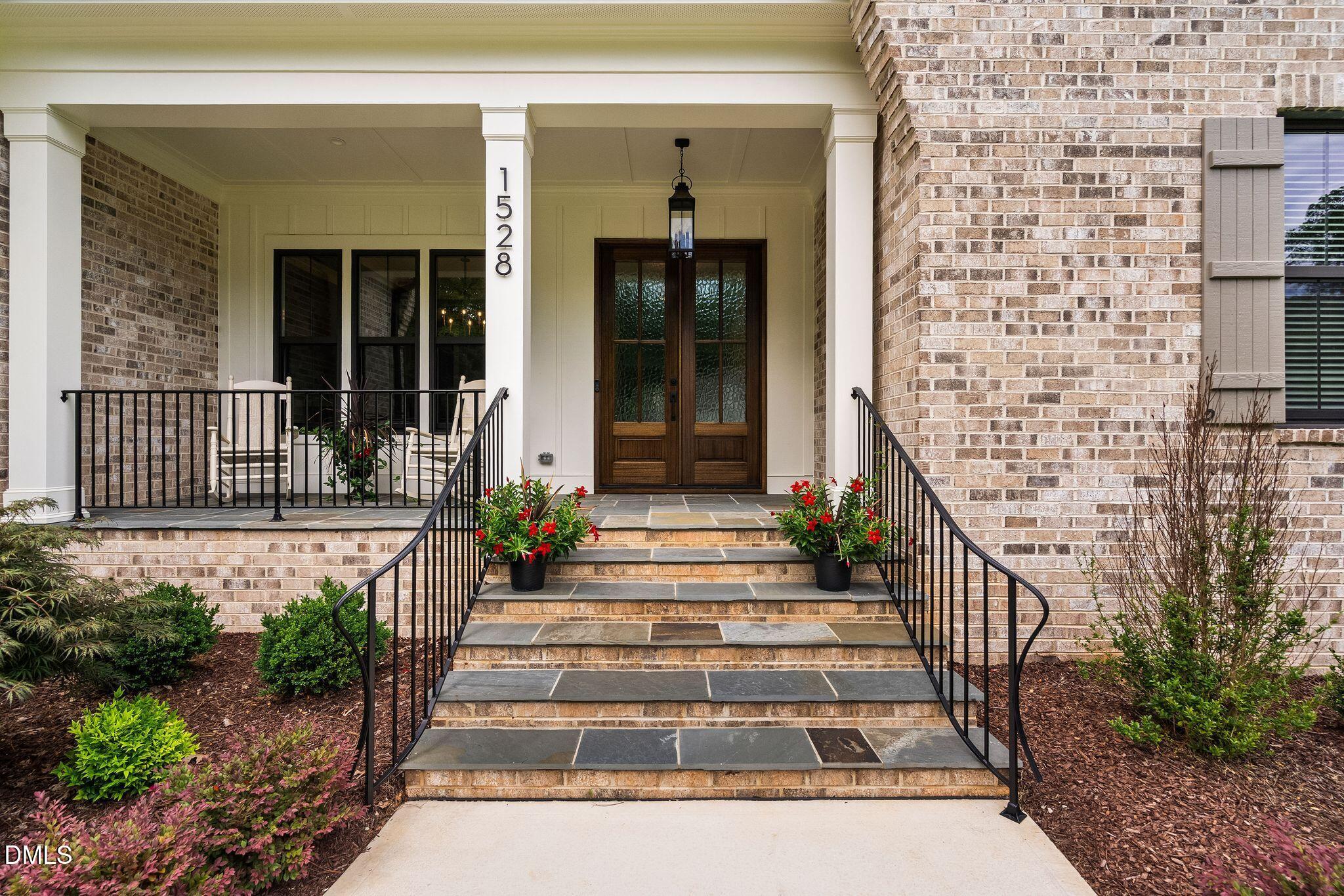 1528 Lake Adventure Court Property Photo 8