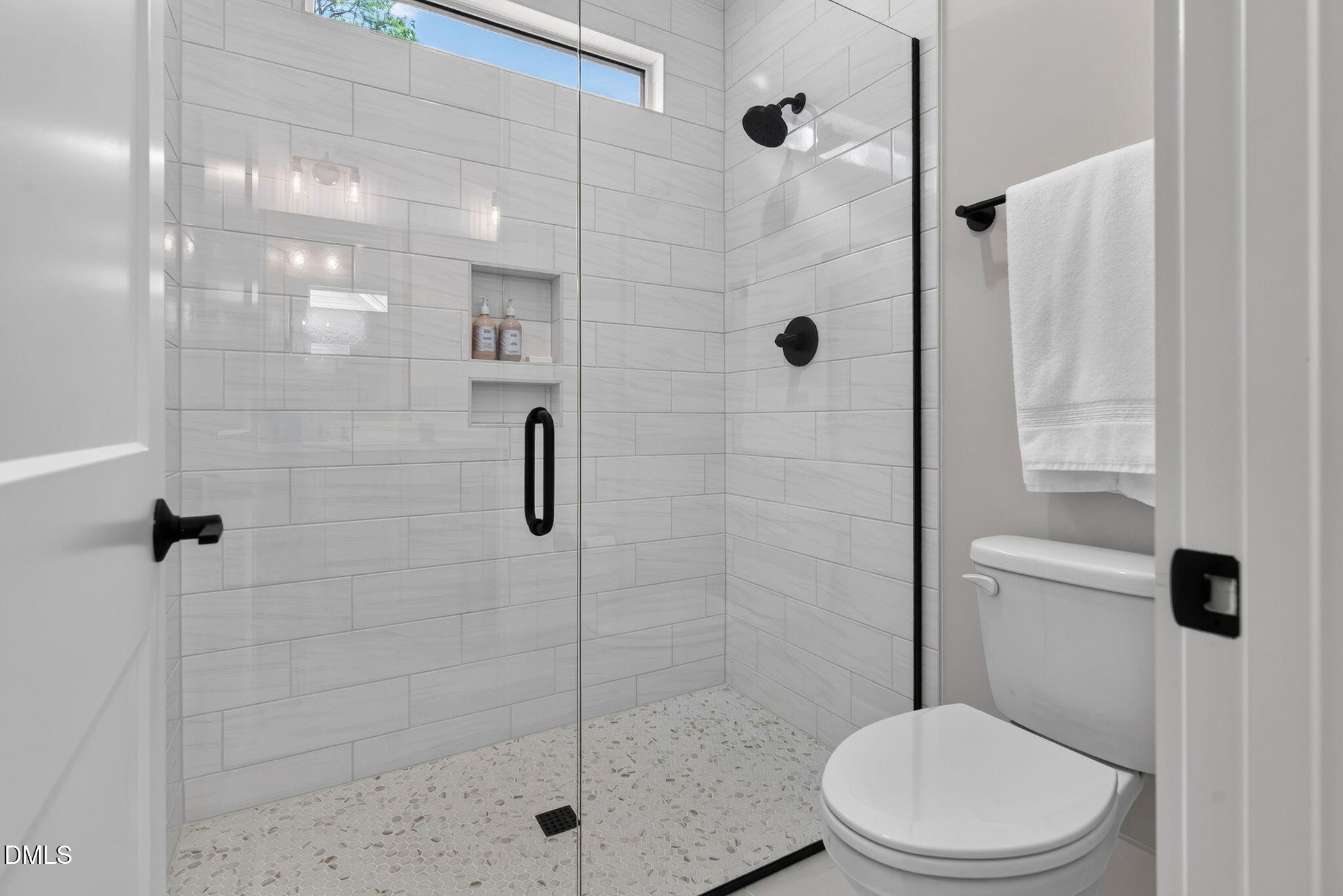 1528 Lake Adventure Court Property Photo 32