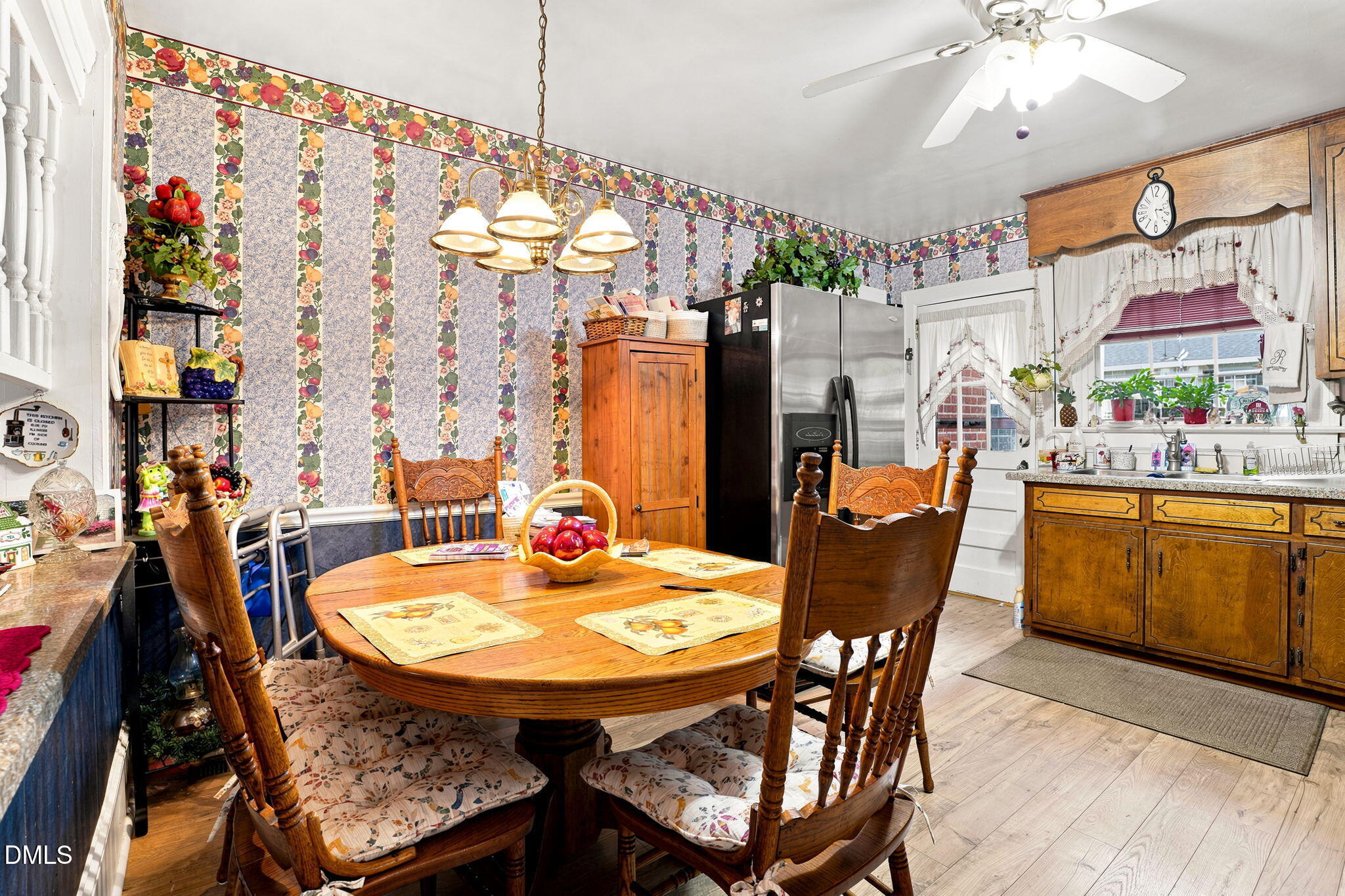 12137 Oak Avenue Property Photo 11