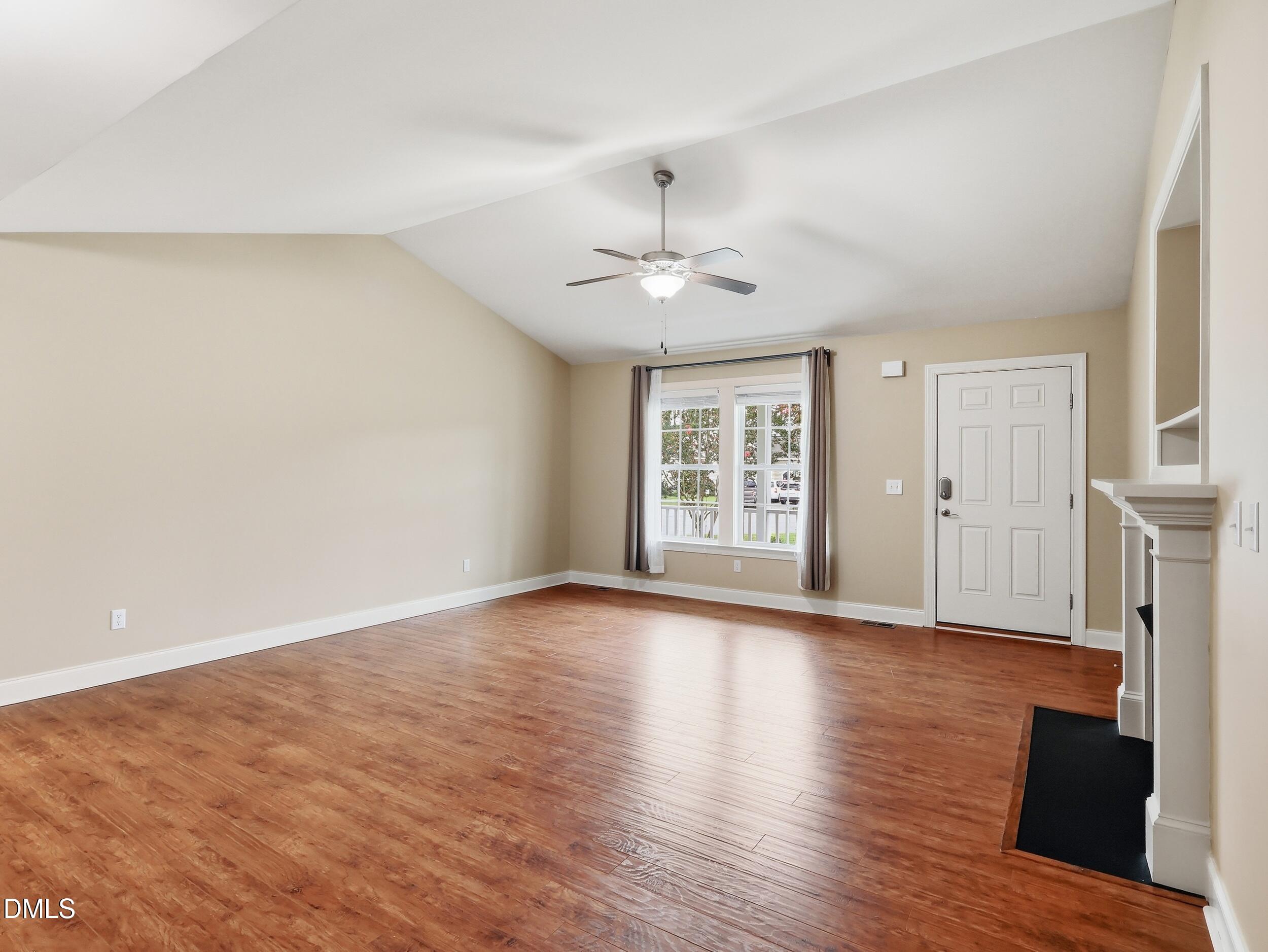 35 Hadleigh Way Property Photo 7