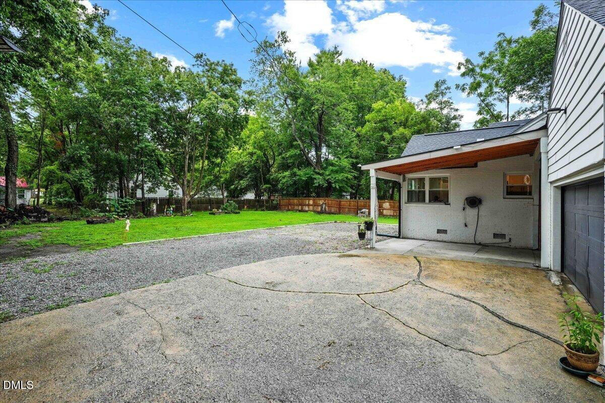 506 W Noble Street Property Photo 5
