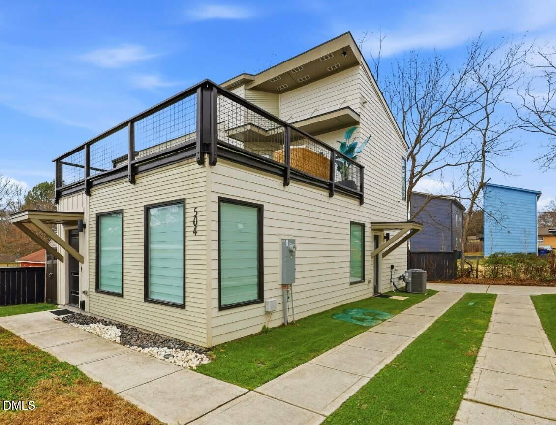 504 Commonwealth Street Property Photo 1