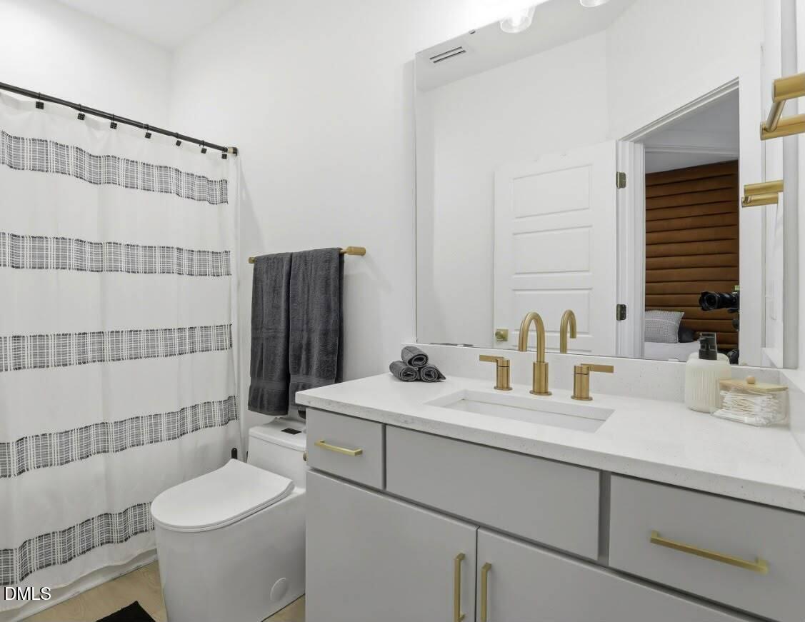 504 Commonwealth Street Property Photo 2