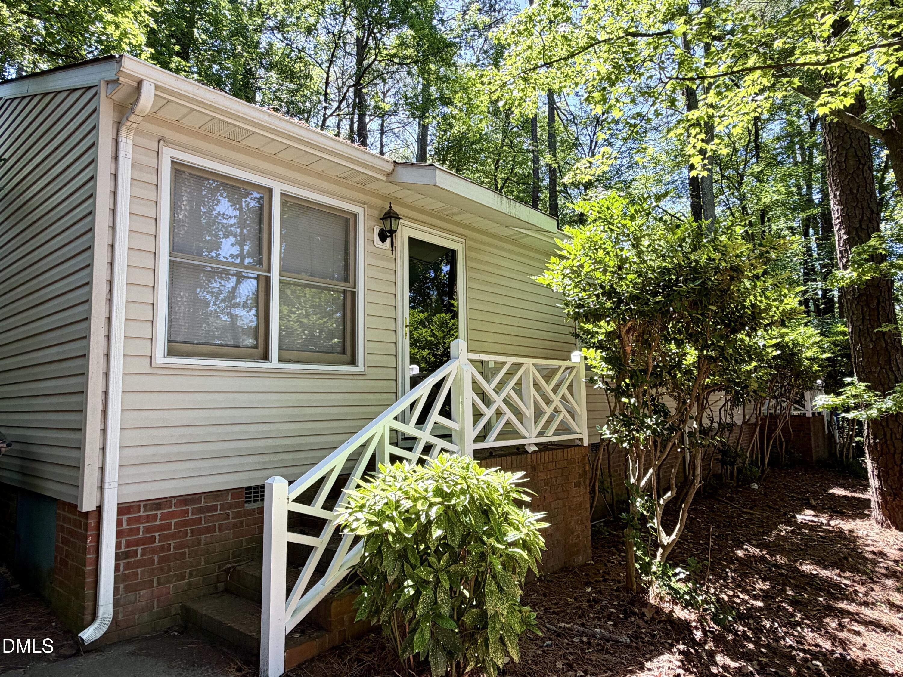 841 Barringer Drive Property Photo 1