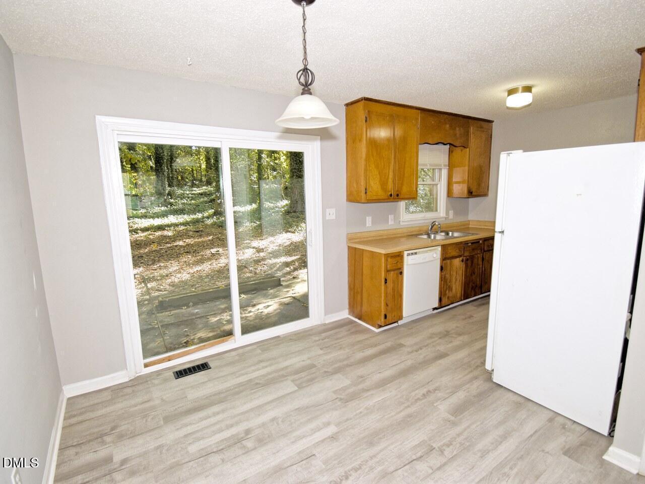 841 Barringer Drive Property Photo 8