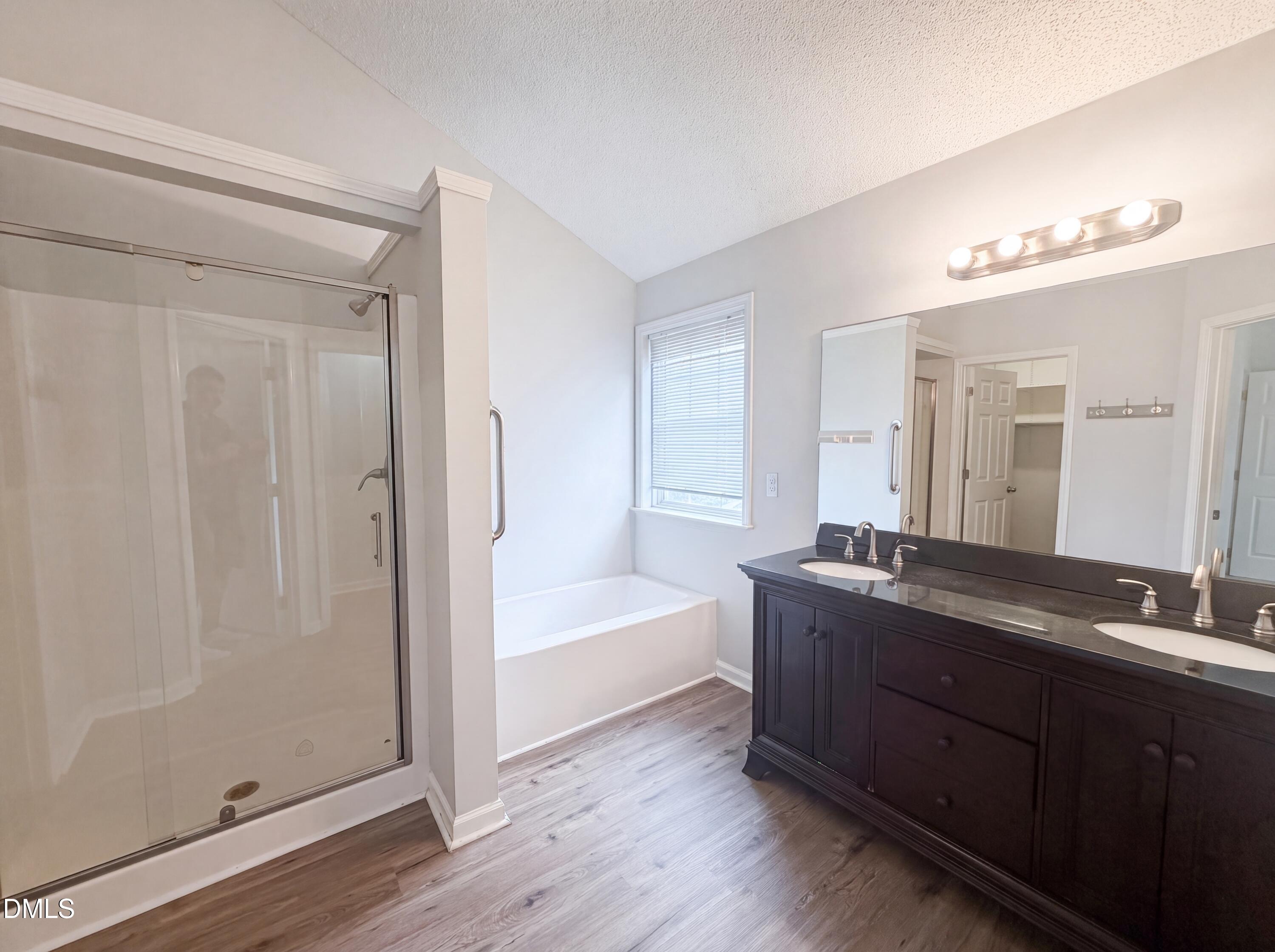 4549 Drewbridge Way Property Photo 12