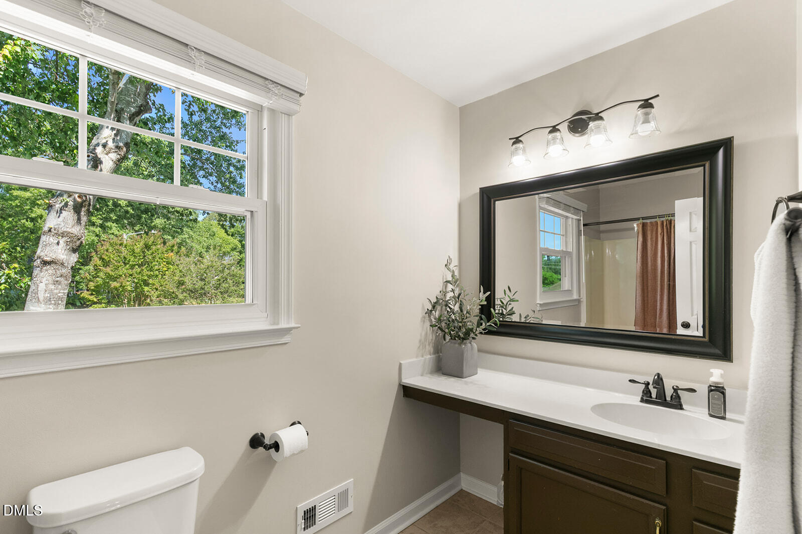 3513 Wickersham Way Property Photo 21