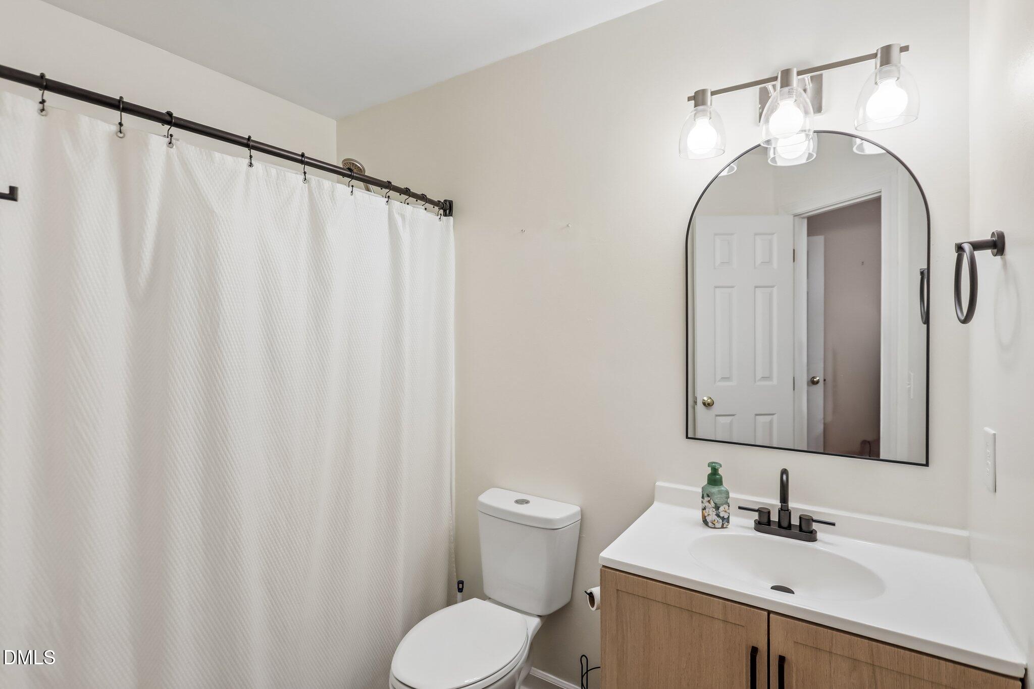 208 Windbyrne Drive Property Photo 14