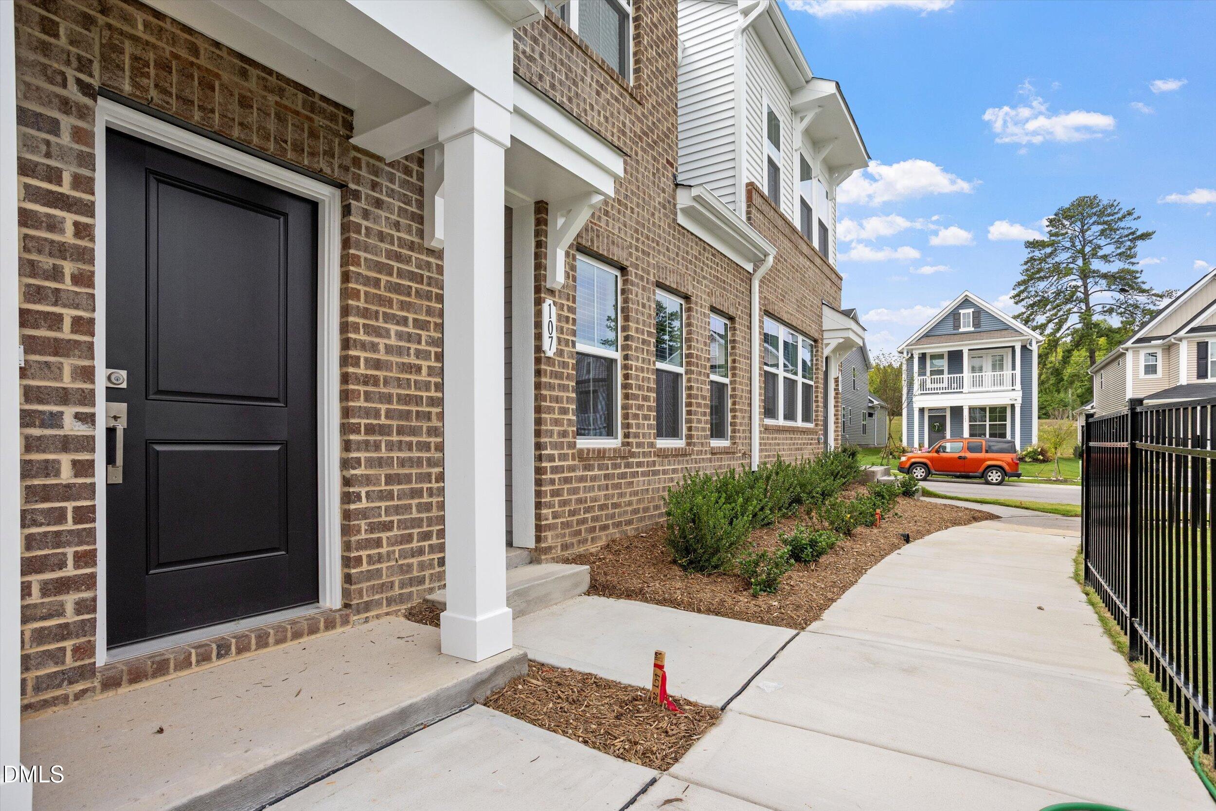 111 Flowering Maple Way 283 Property Photo 3