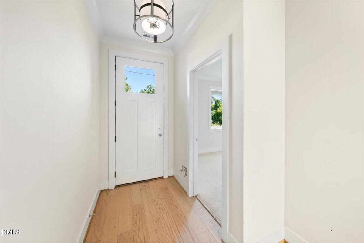 712 E Edenton Street 102 Property Photo 2