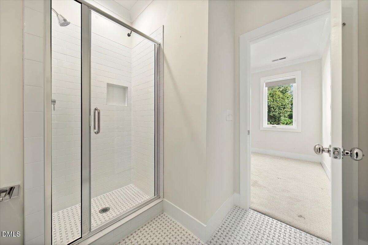712 E Edenton Street 102 Property Photo 12
