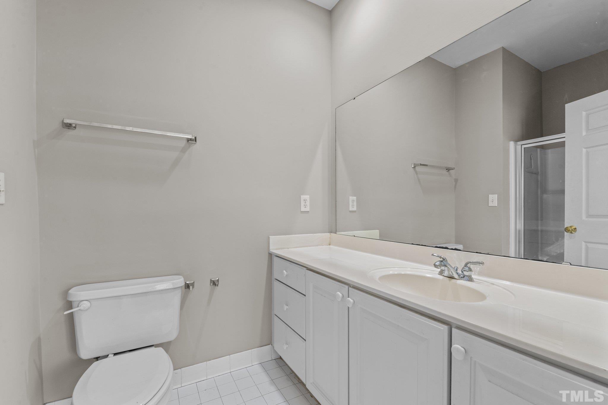 200 S Dawson Street 202 Property Photo 9