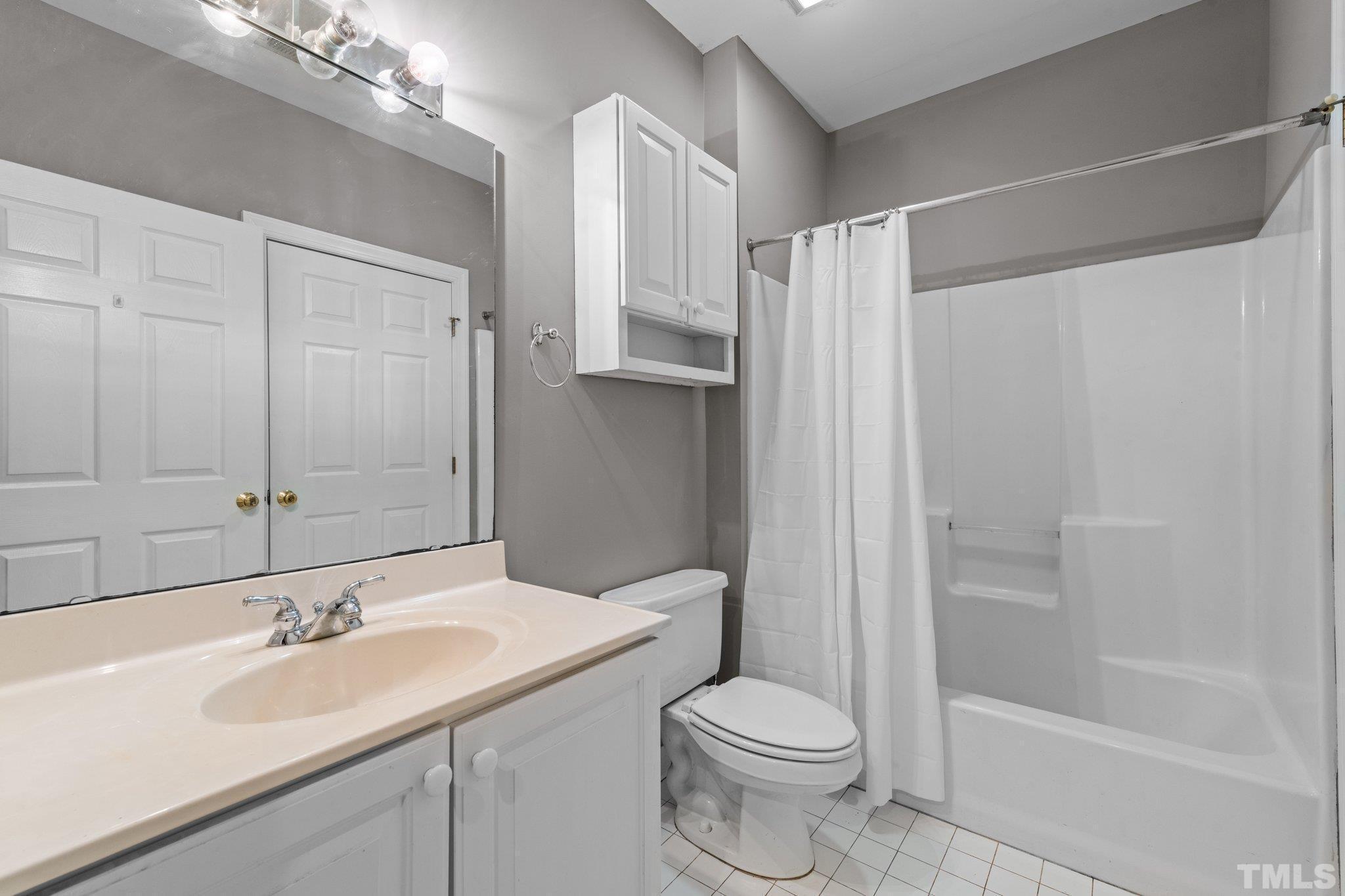 200 S Dawson Street 202 Property Photo 14