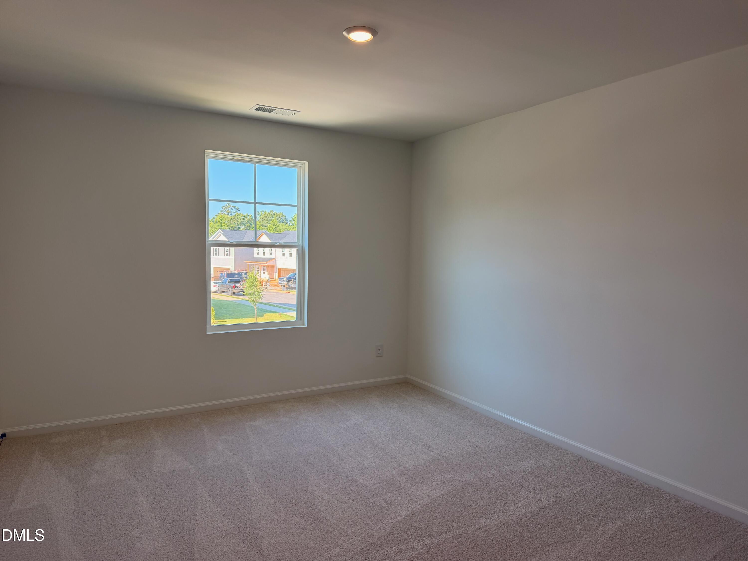 648 Morning Light Drive Property Photo 4