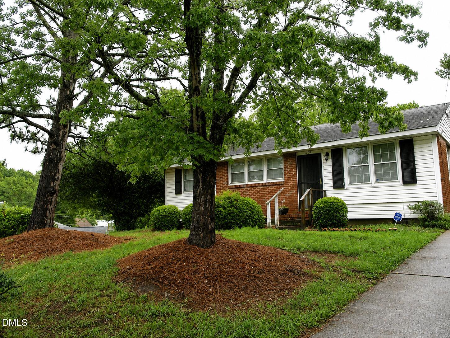 1008 Hadley Road Property Photo 1