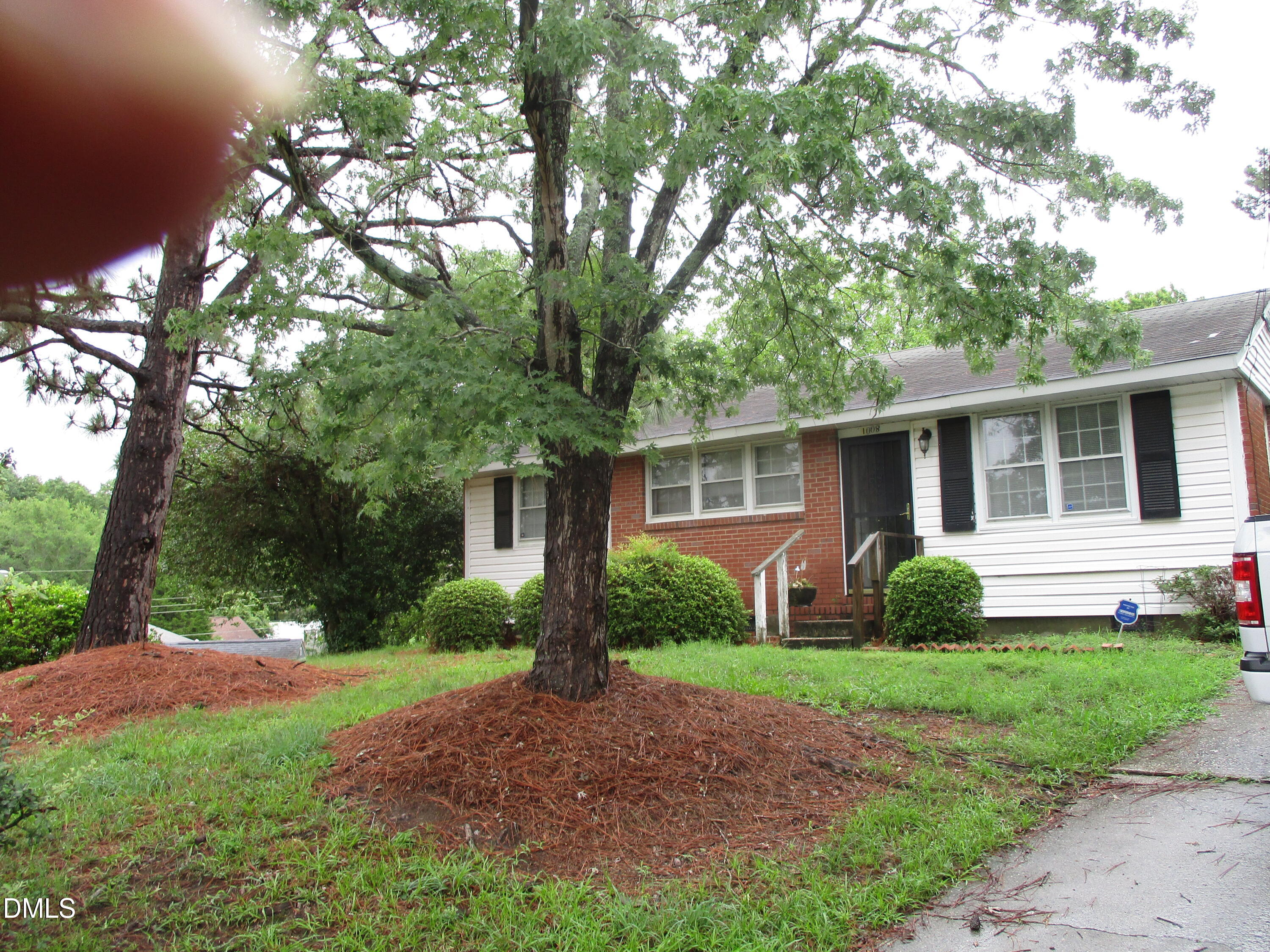 1008 Hadley Road Property Photo 2