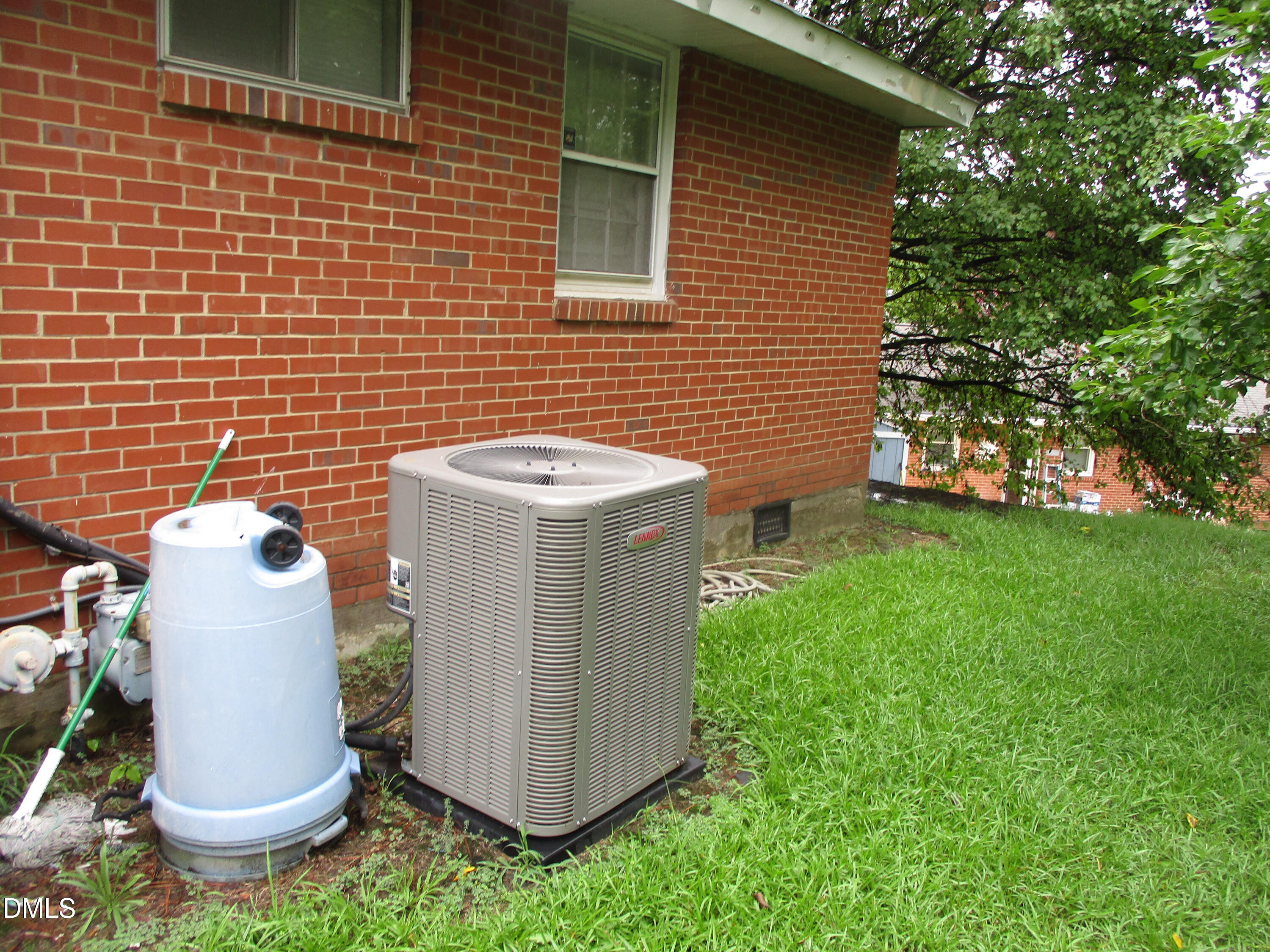 1008 Hadley Road Property Photo 4