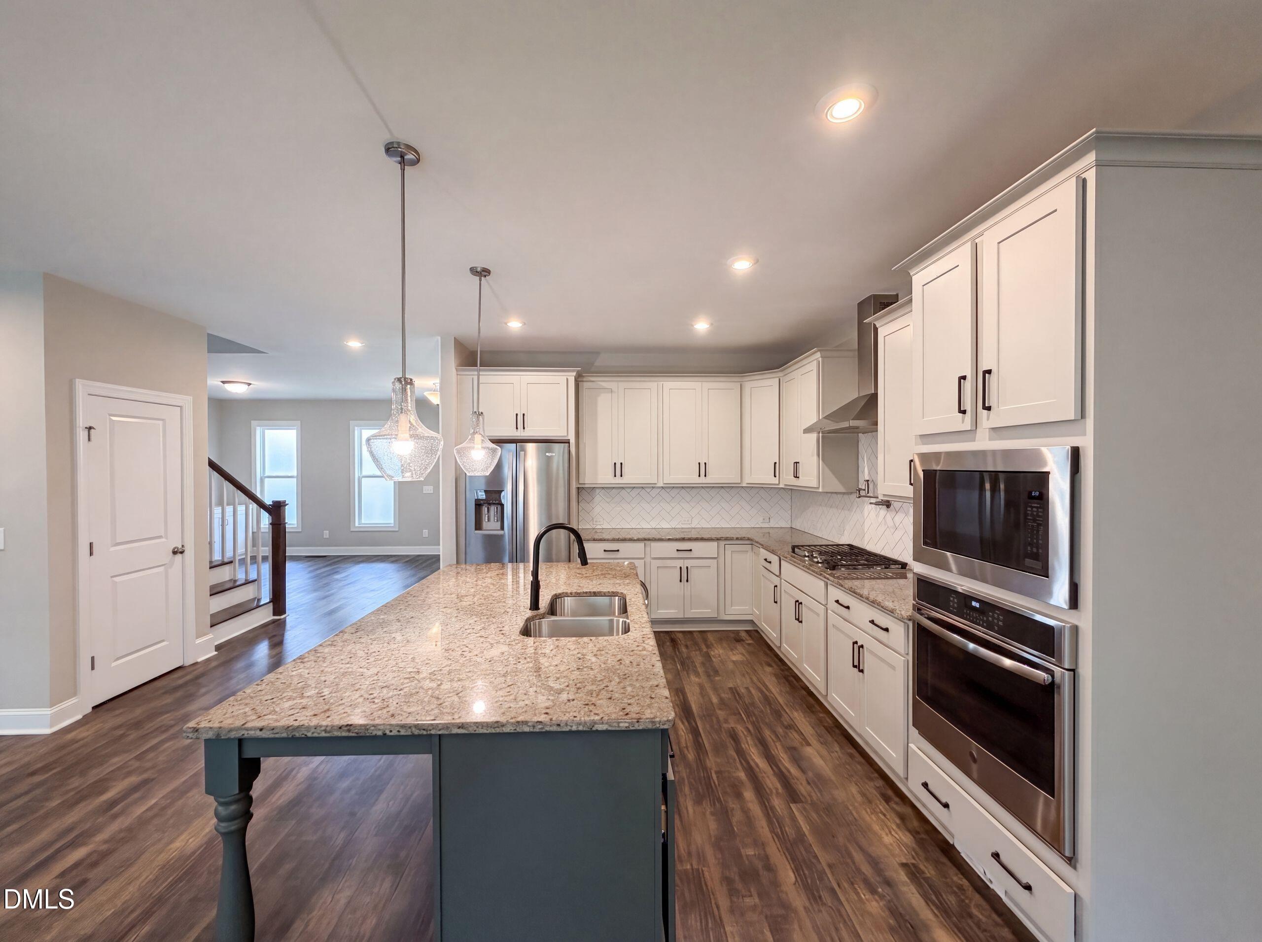 8808 Sprouted Lane Property Photo 7