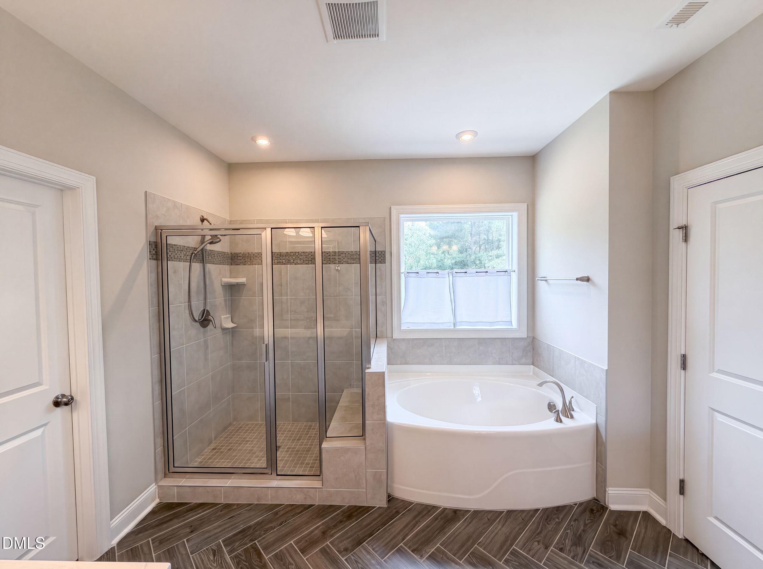 8808 Sprouted Lane Property Photo 14