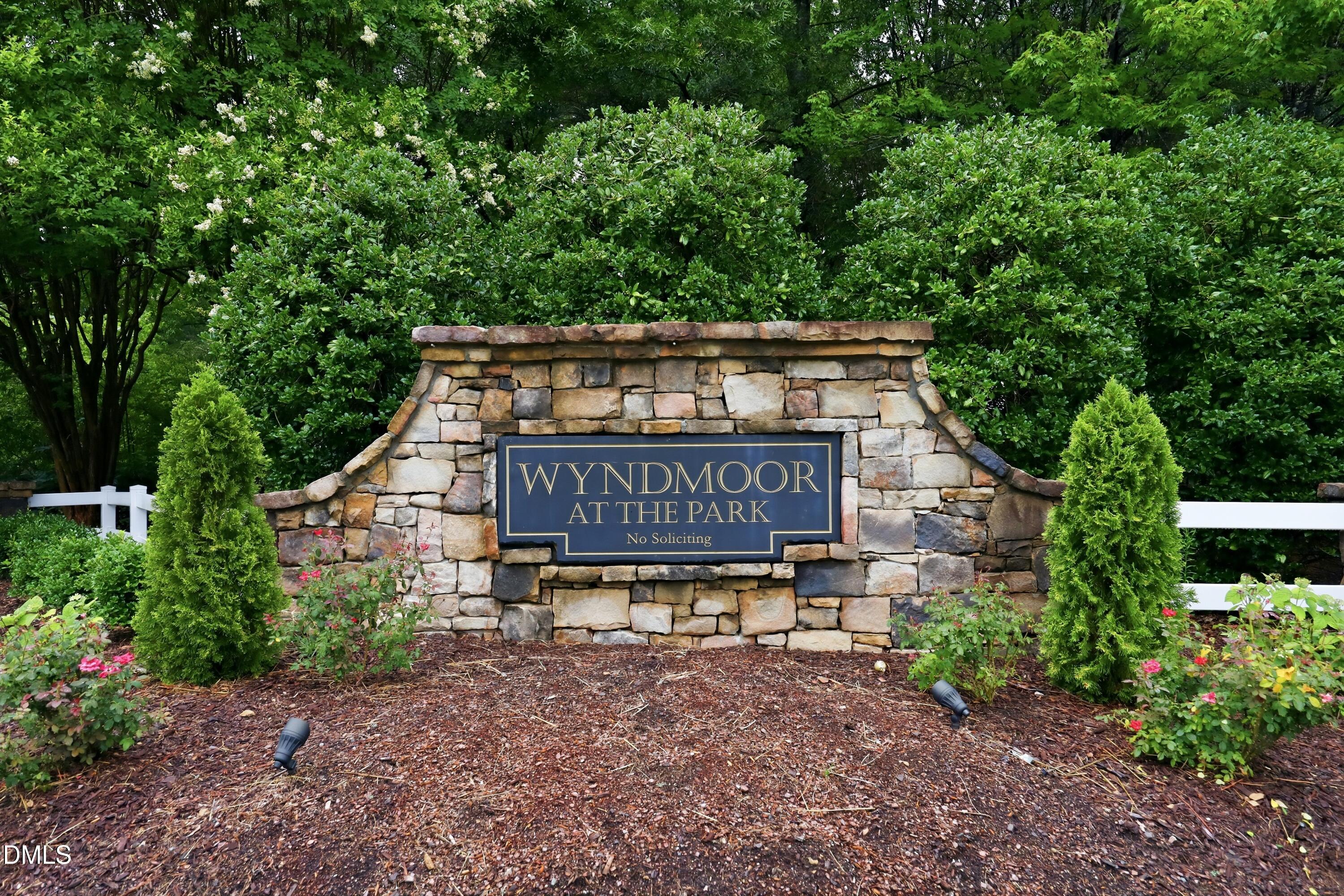5 White Spruce Court Property Photo 3