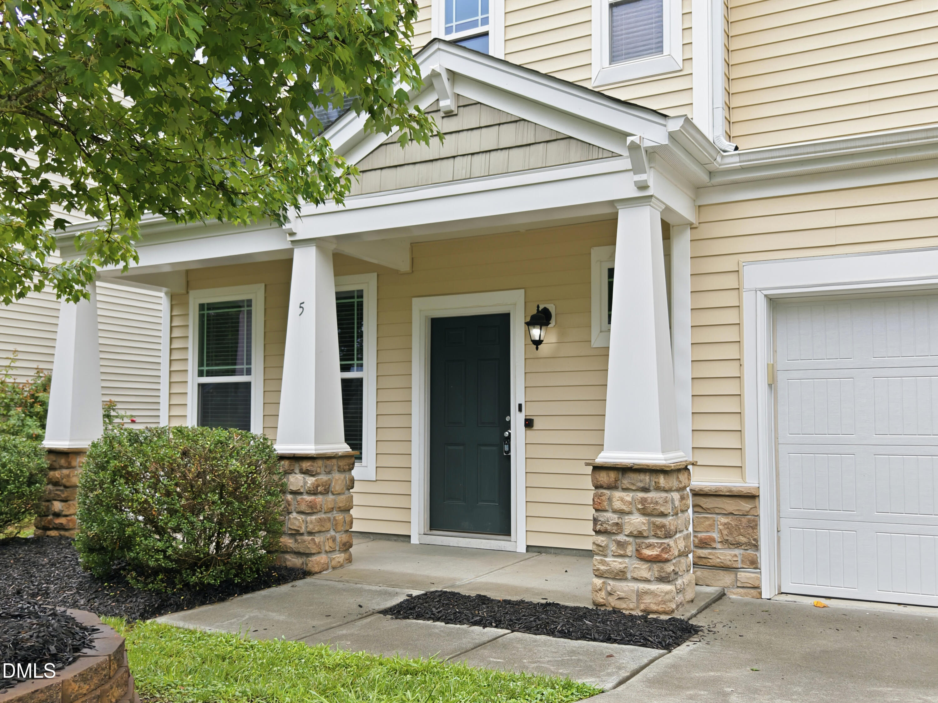 5 White Spruce Court Property Photo 12