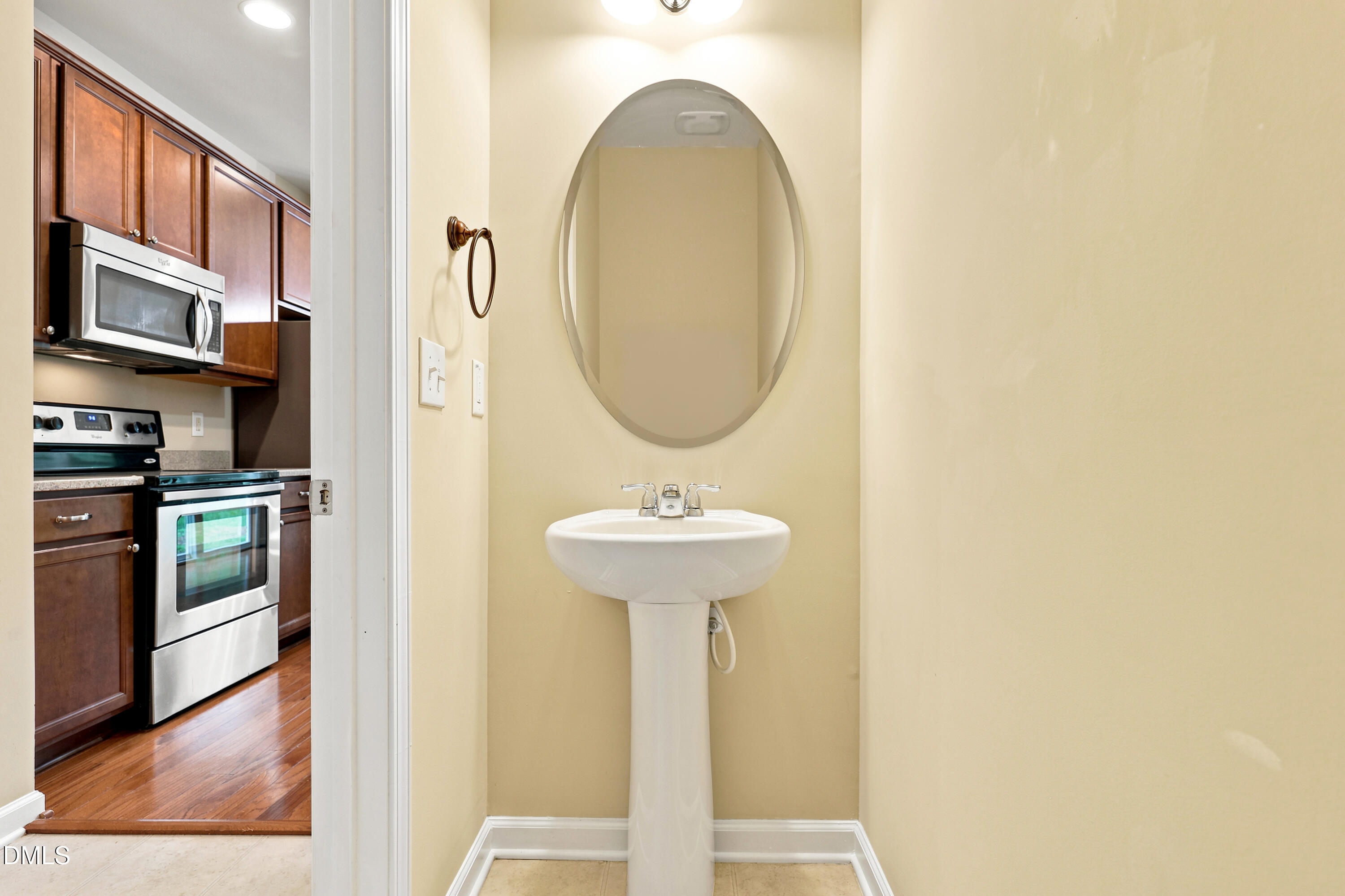 5 White Spruce Court Property Photo 30
