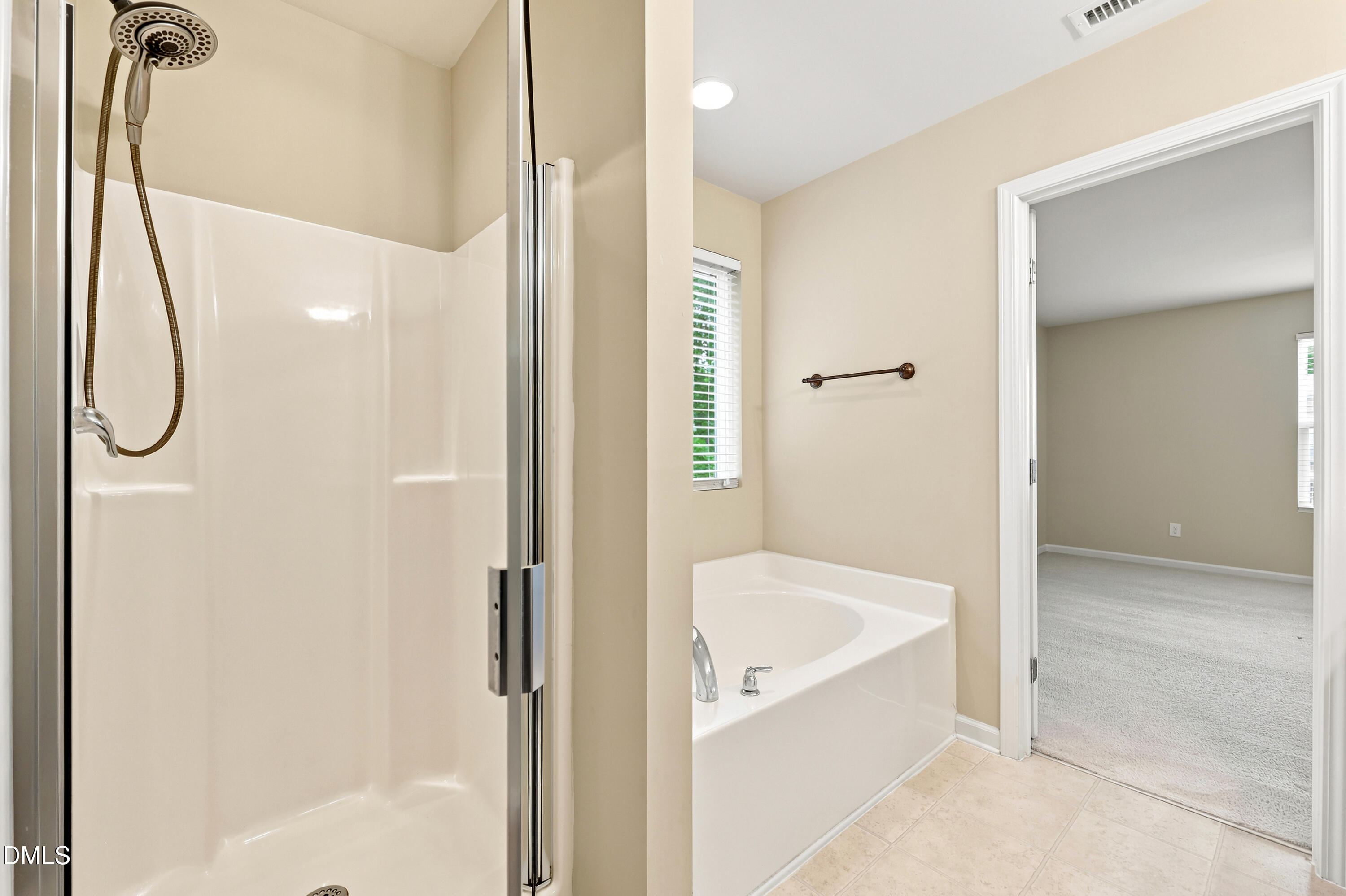 5 White Spruce Court Property Photo 40