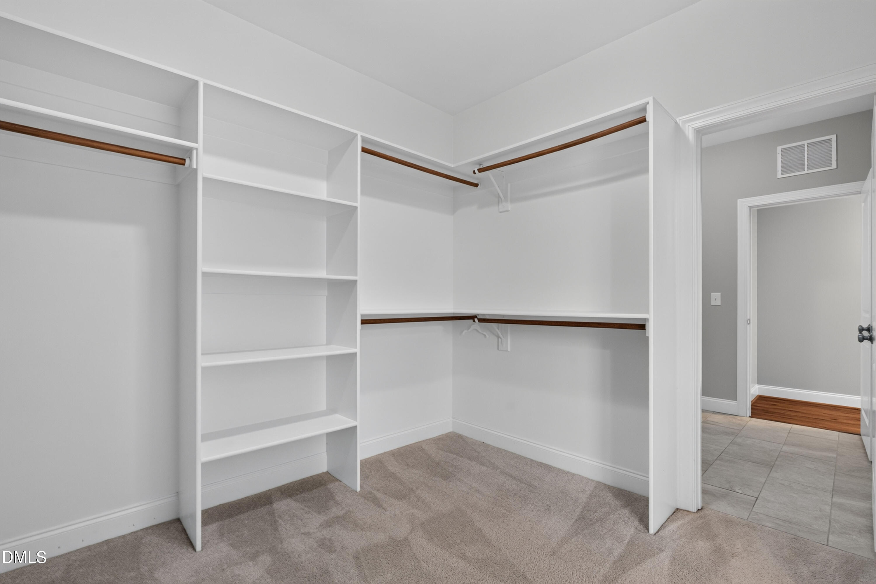 828 Rambling Oaks Lane Property Photo 19