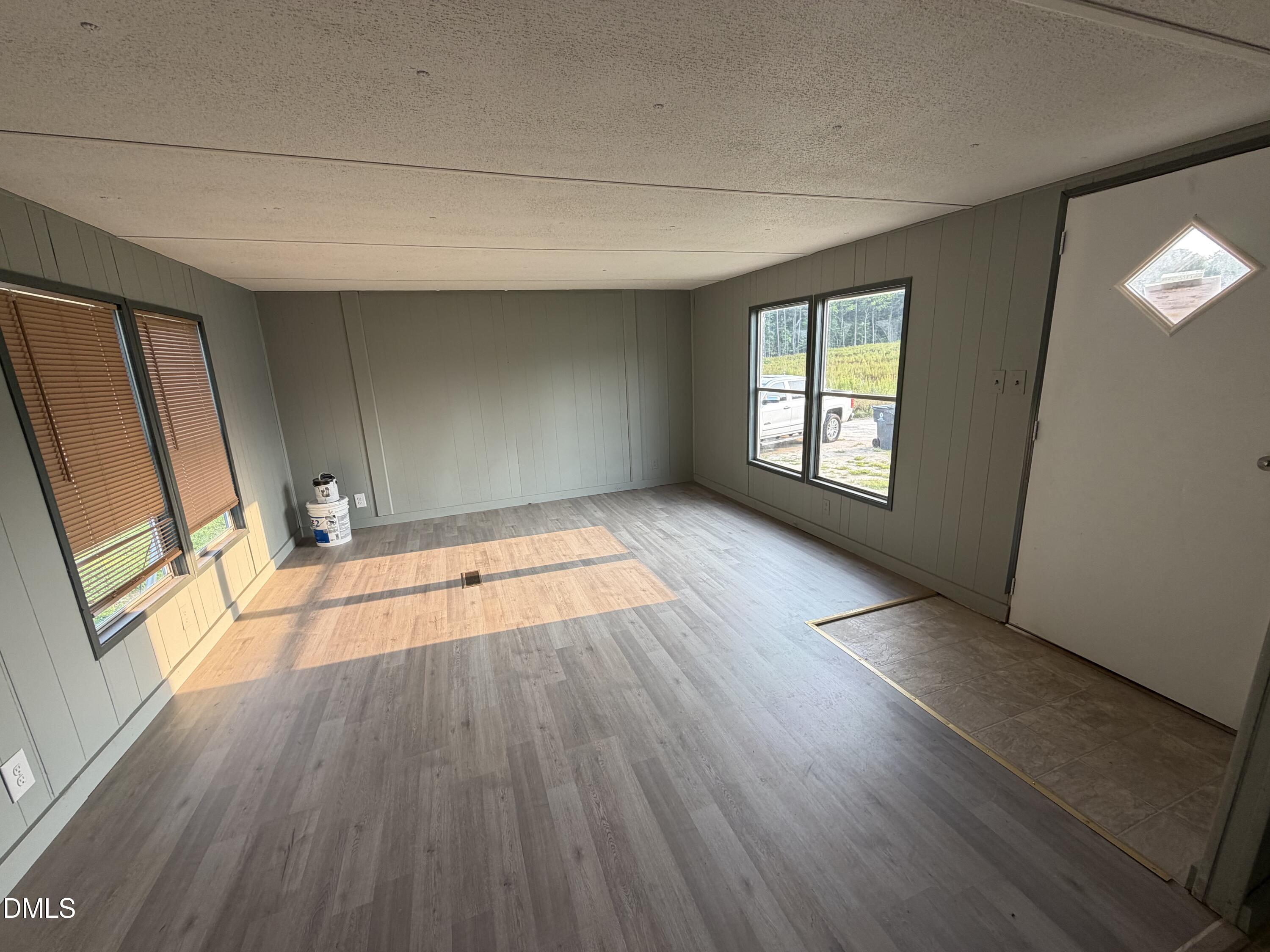 142 Pine Forest Loop Property Photo 1