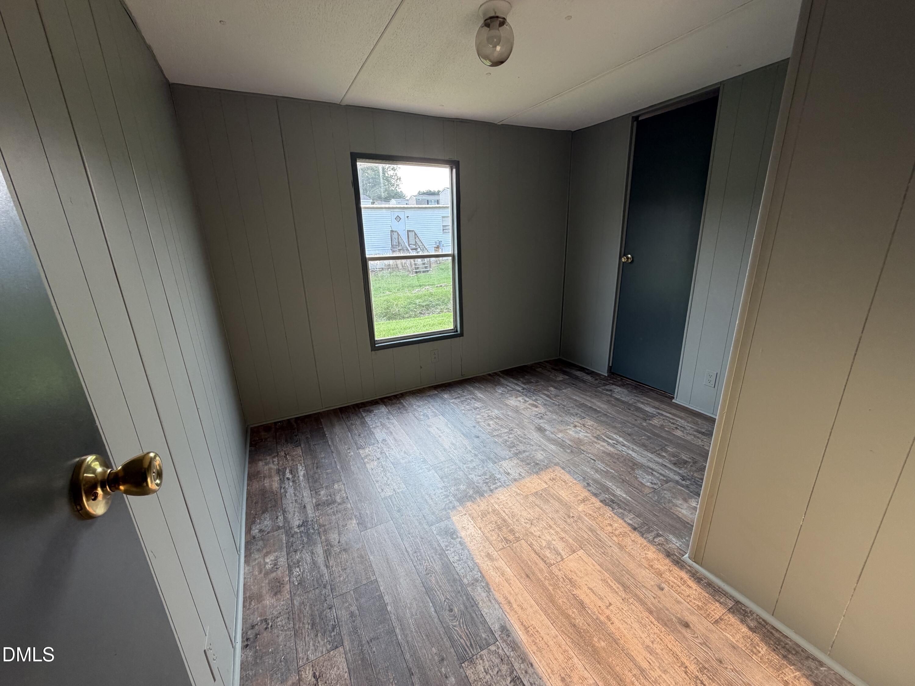 142 Pine Forest Loop Property Photo 5