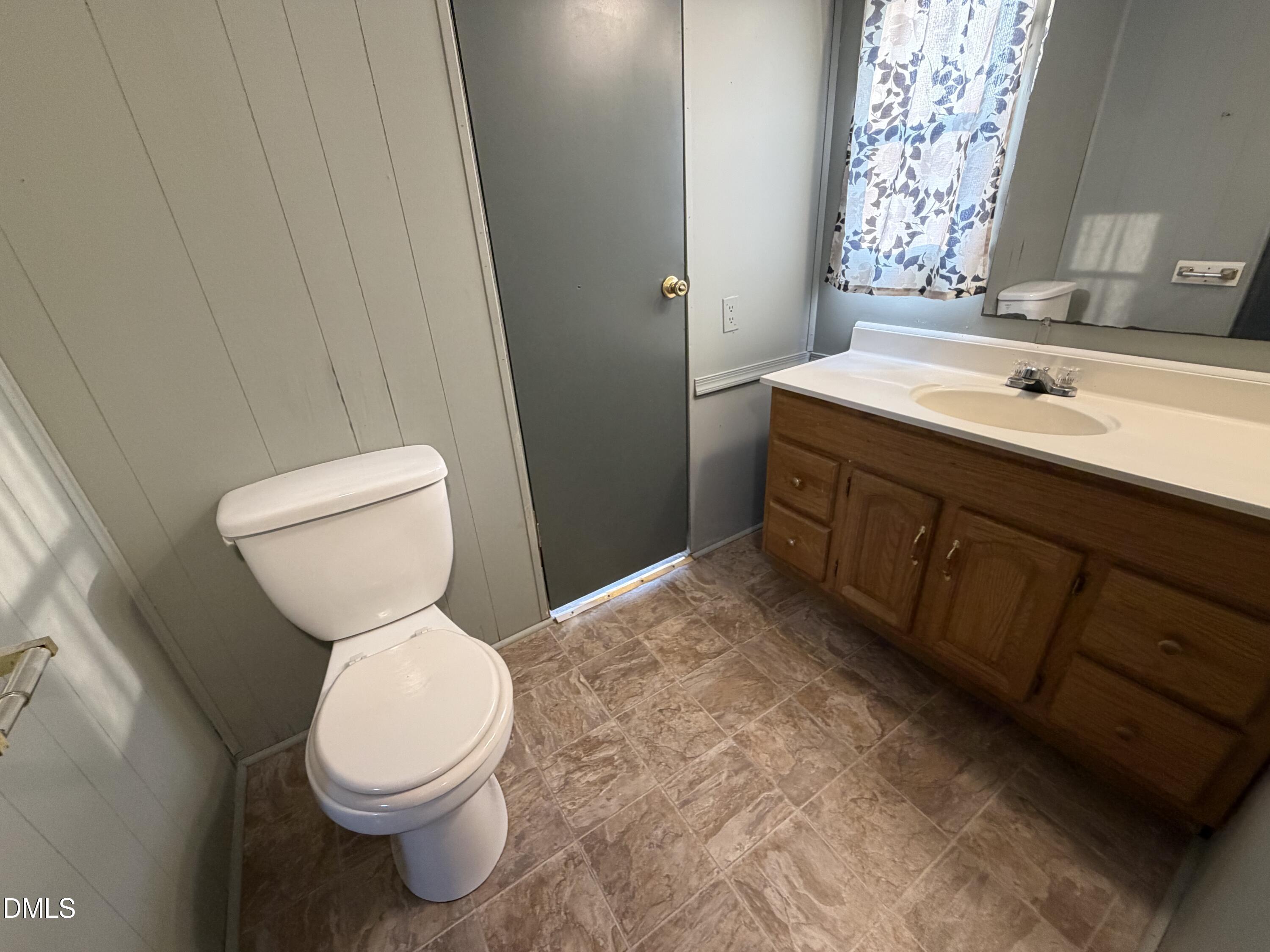 142 Pine Forest Loop Property Photo 6
