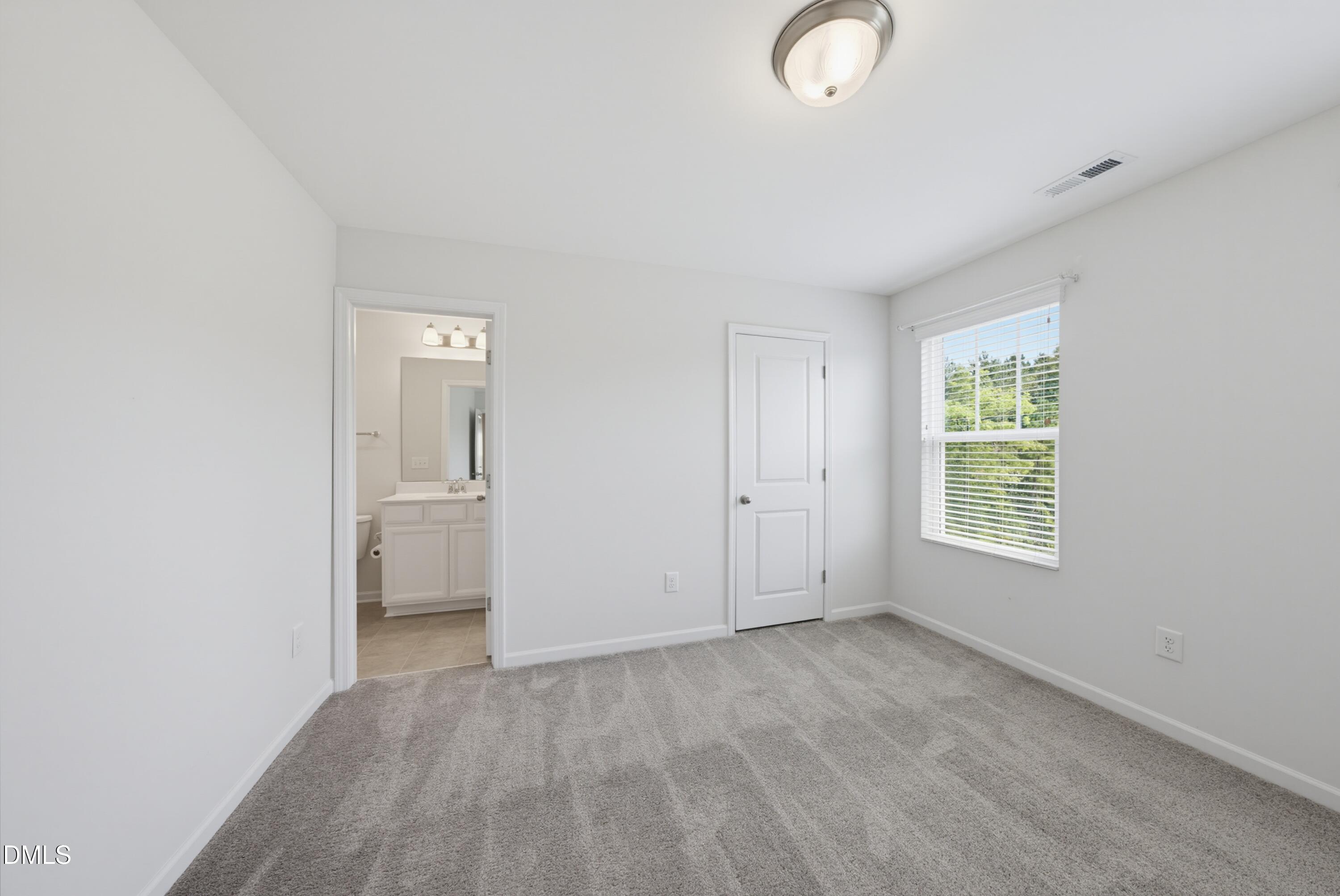 537 Oaks End Drive Property Photo 32