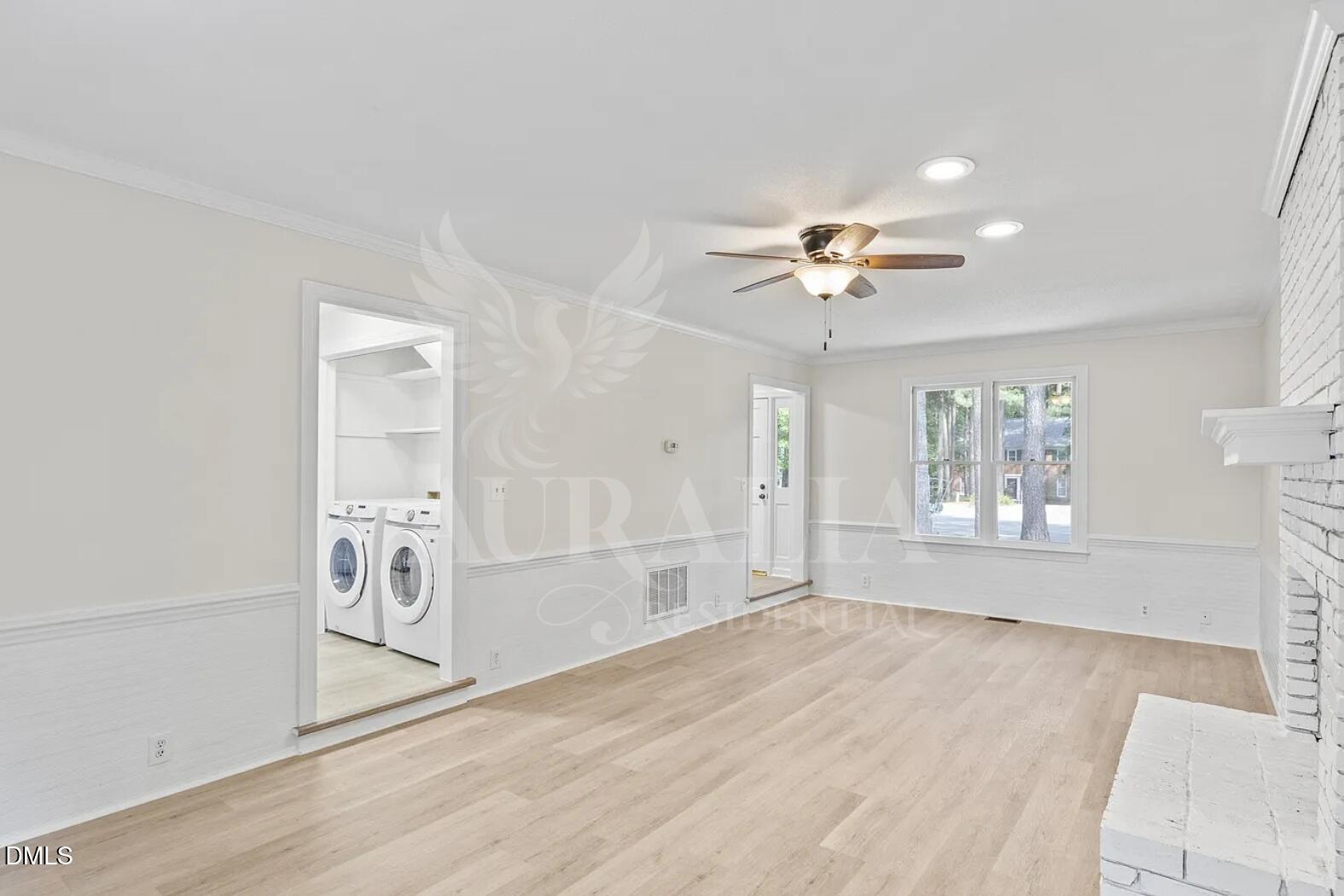 623 Elmwood Court Property Photo 8