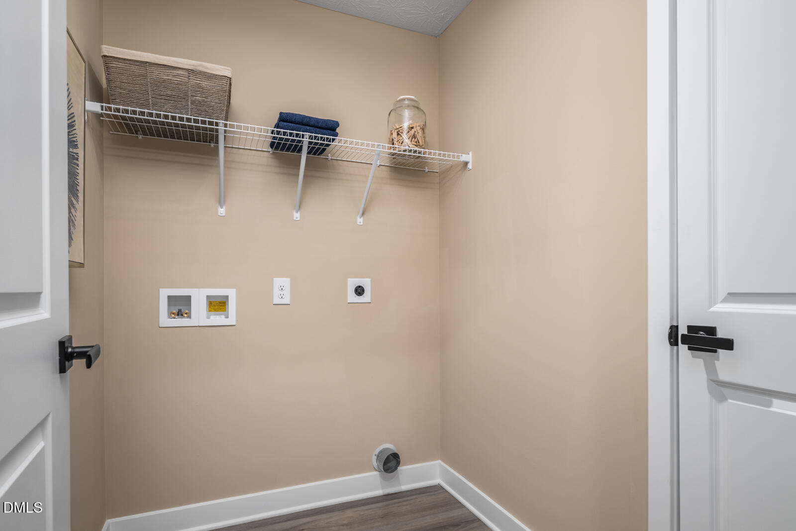 921 Walker Ridge Way Property Photo 22