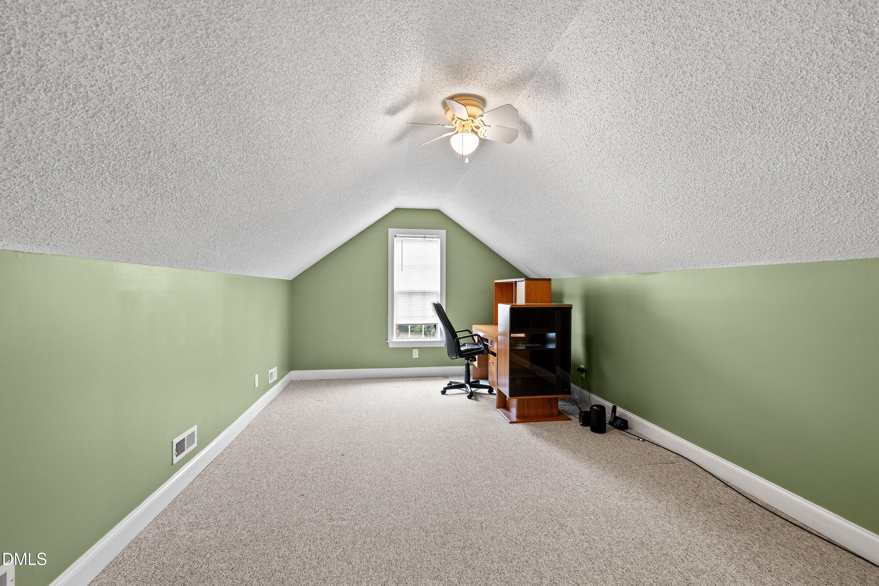 128 Redbud Drive Property Photo 12