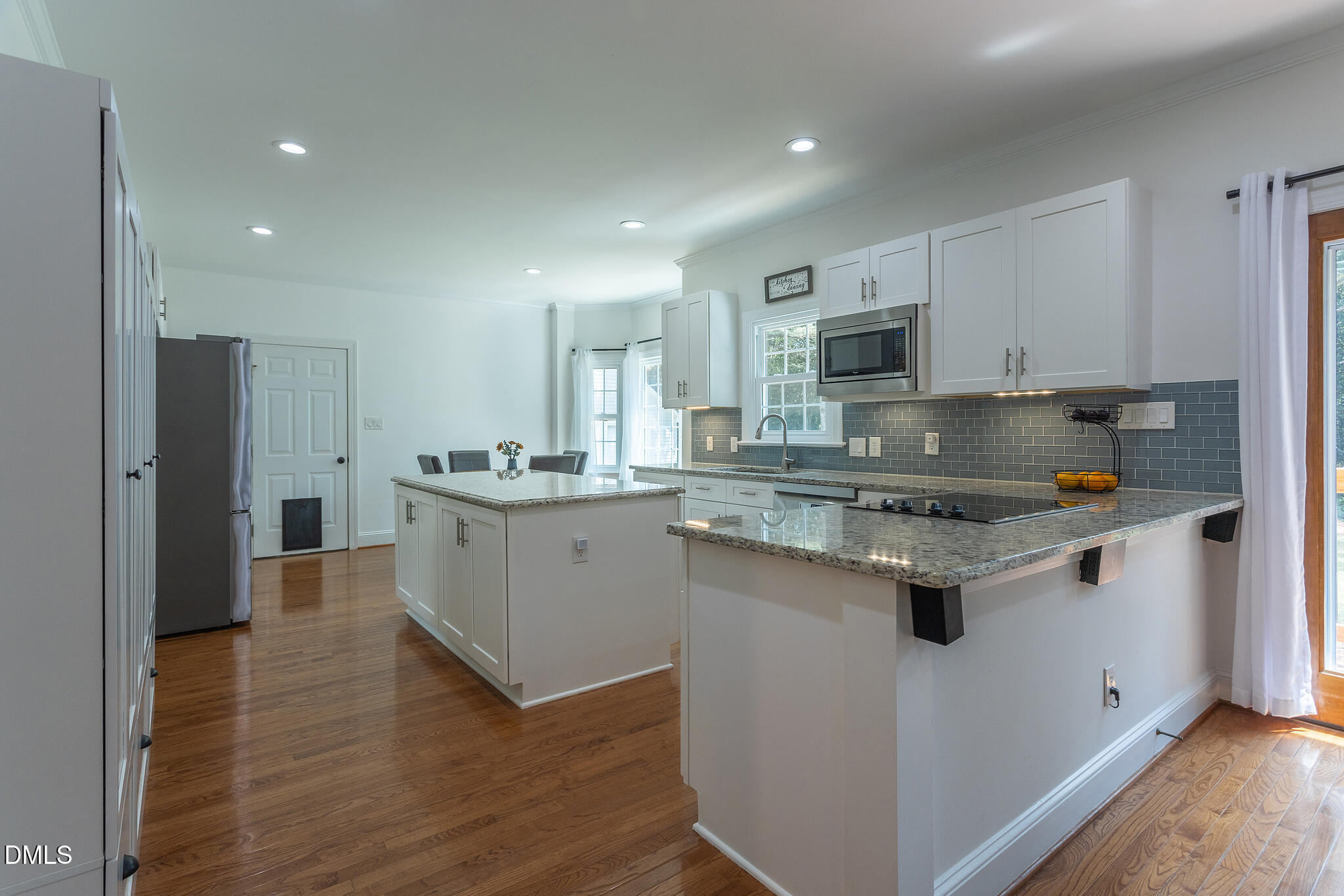 4705 Carolton Drive Property Photo 8