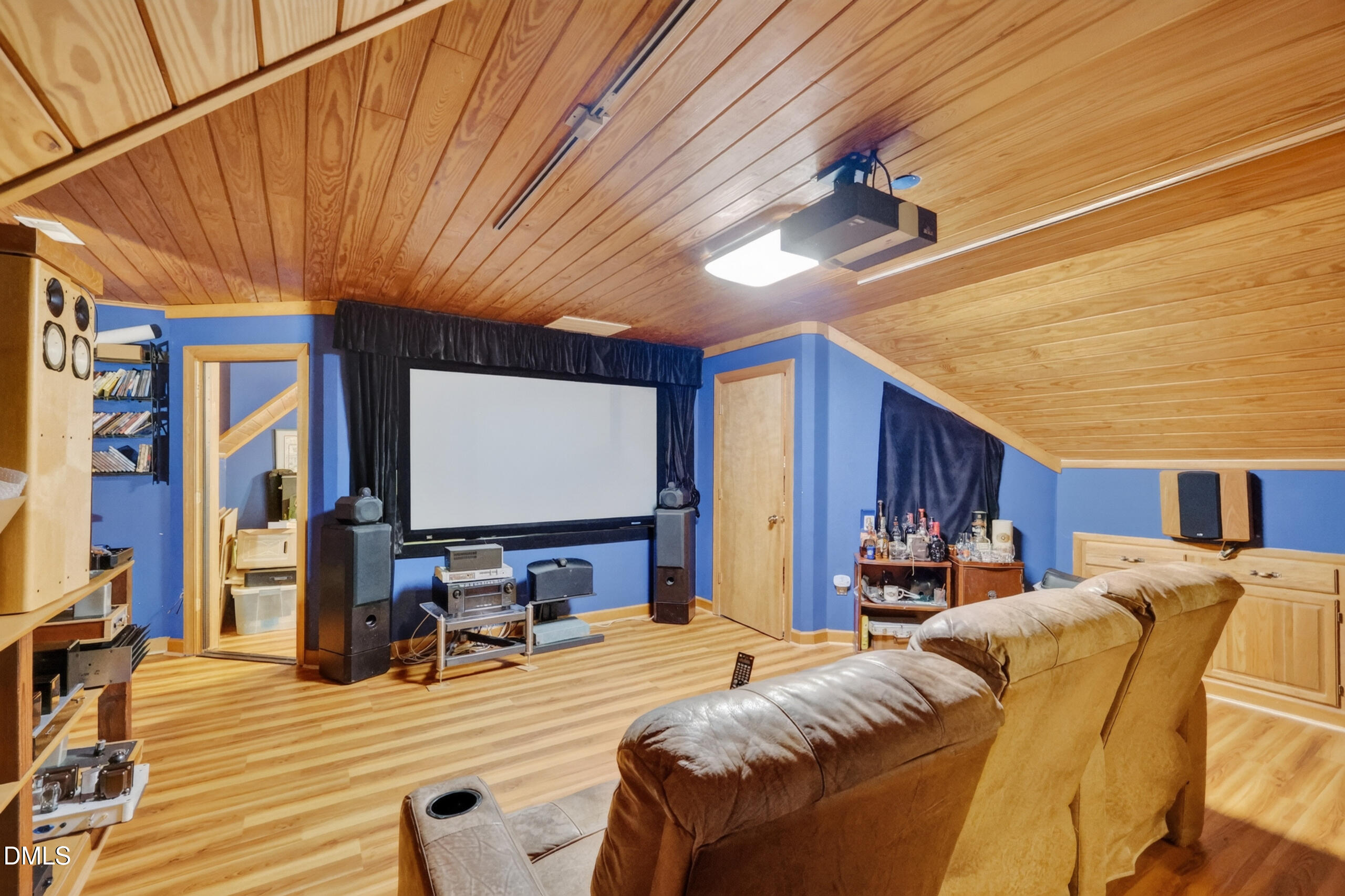 8824 Woodyhill Road Property Photo 14