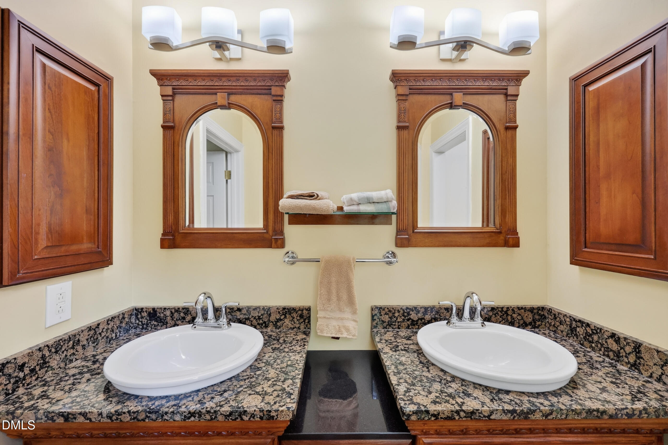 8824 Woodyhill Road Property Photo 21