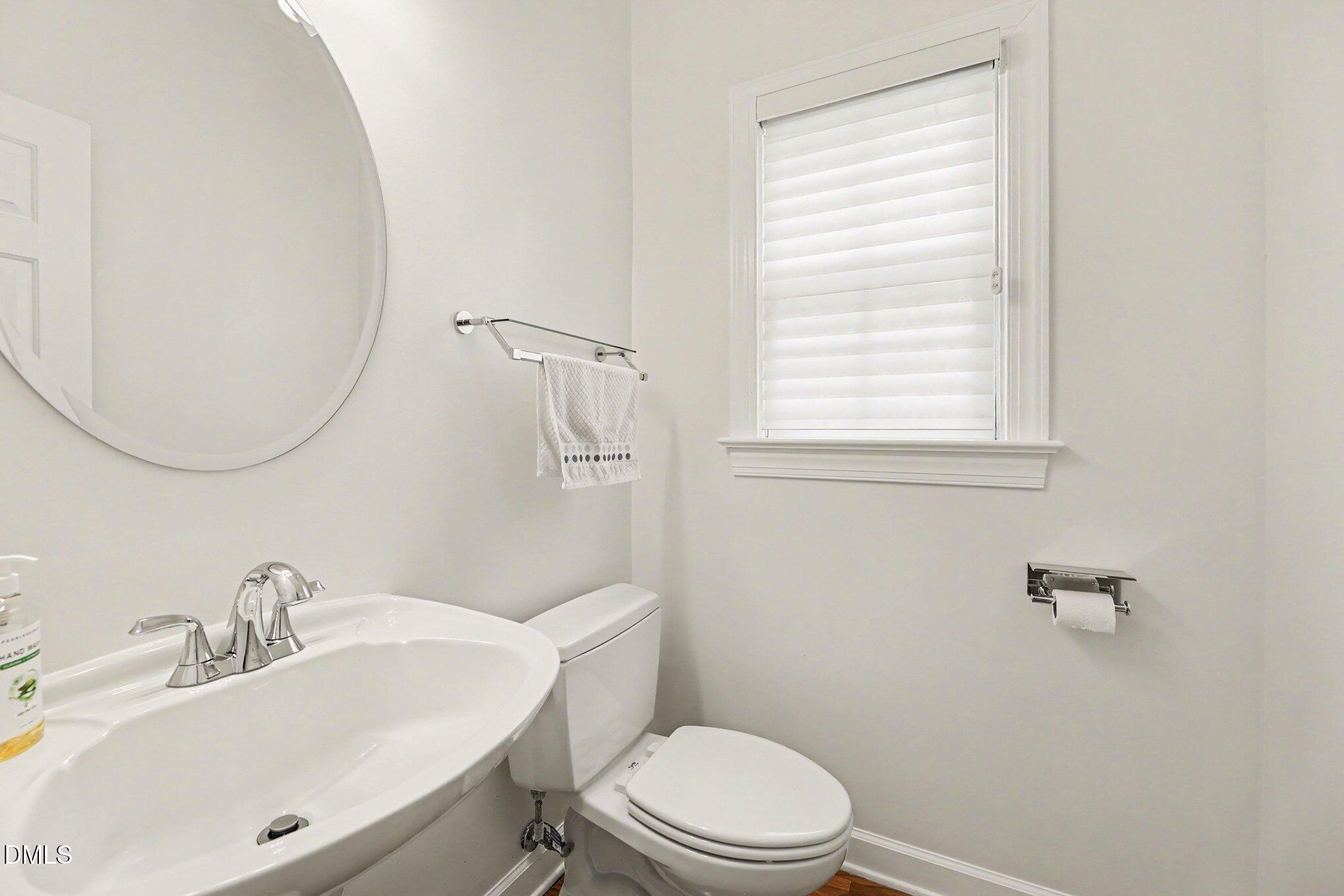 405 Carpenter Town Lane Property Photo 14