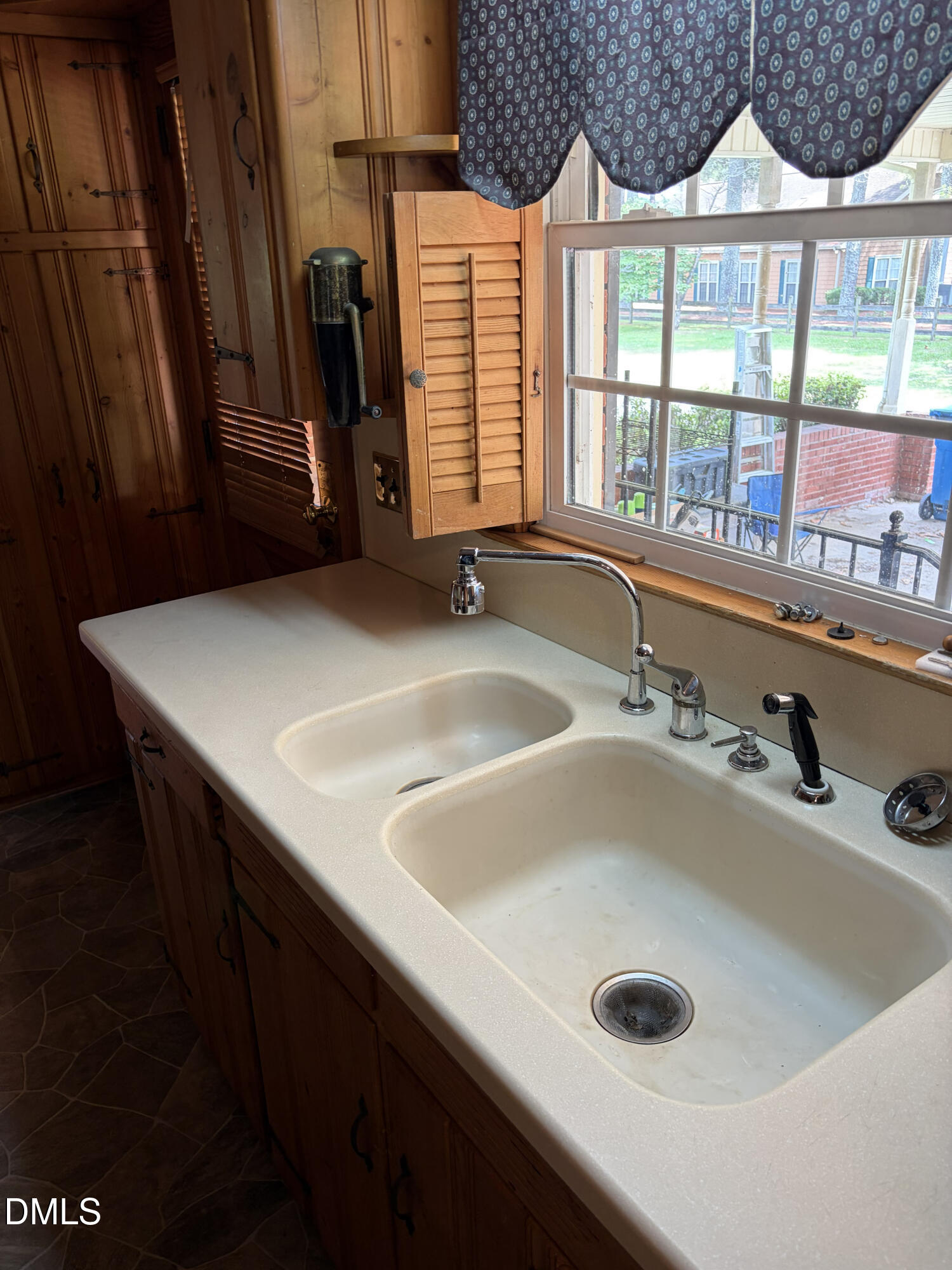 1206 E Cumberland Street Property Photo 37