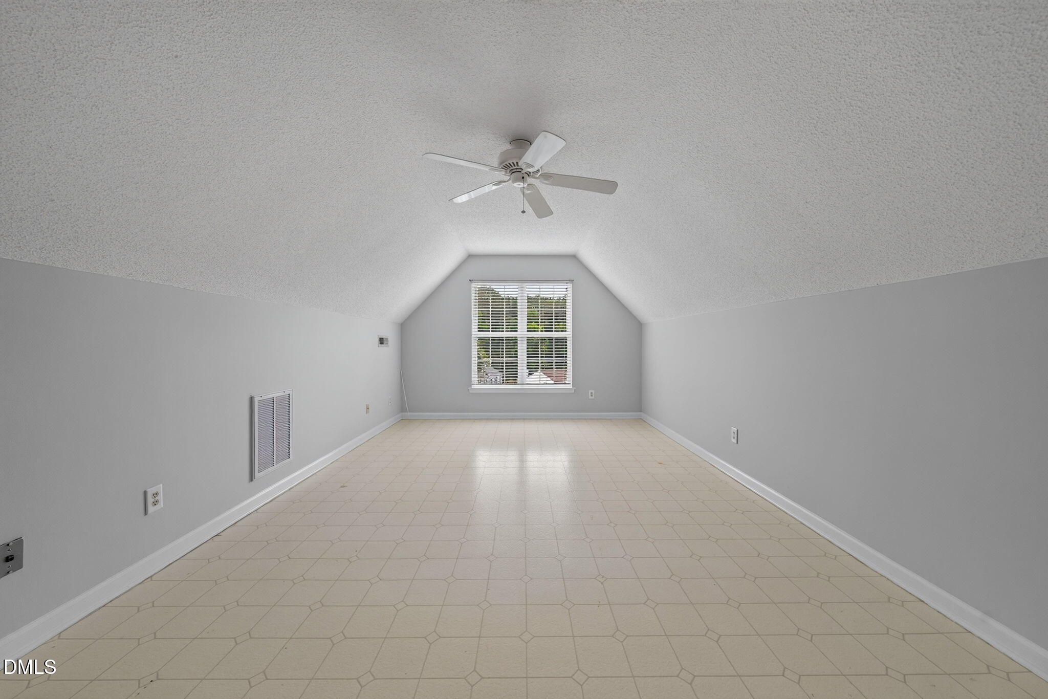 6800 Edwell Court Property Photo 28