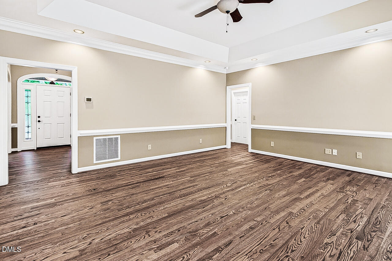 348 Westminster Court Property Photo 5