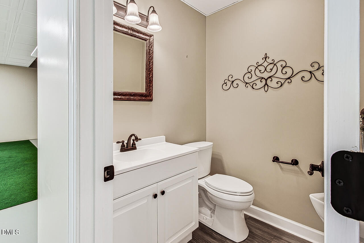 348 Westminster Court Property Photo 34